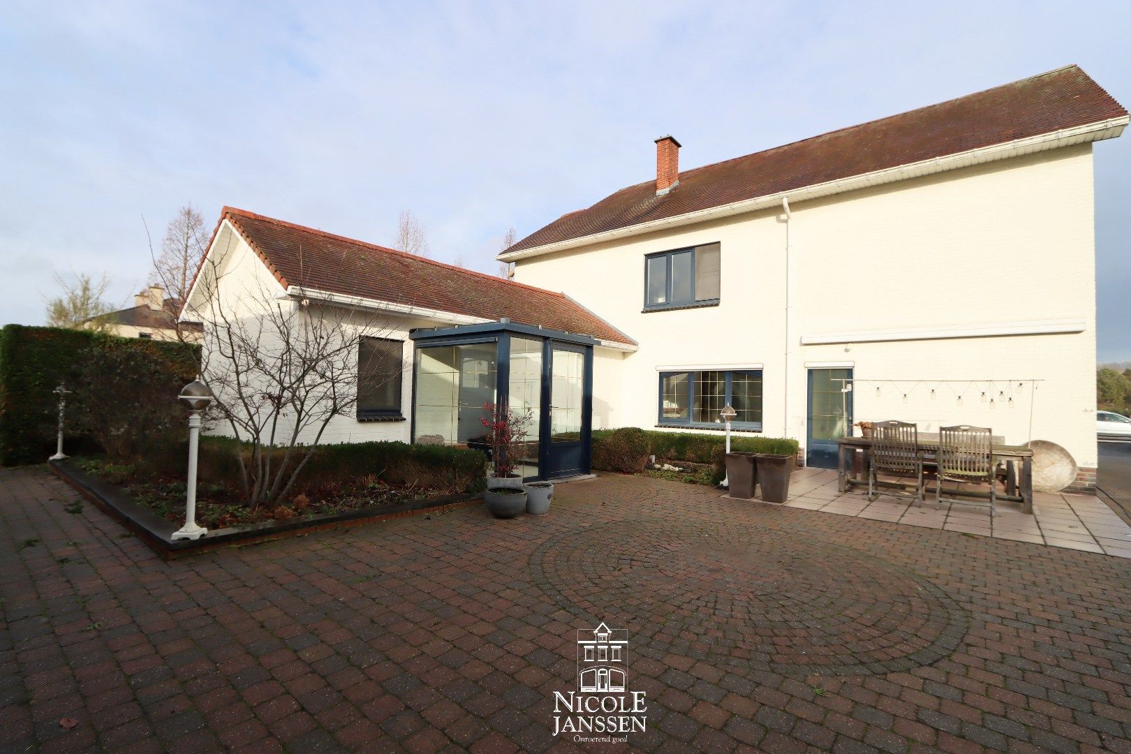 Ruime gezinswoning met loods  foto 28