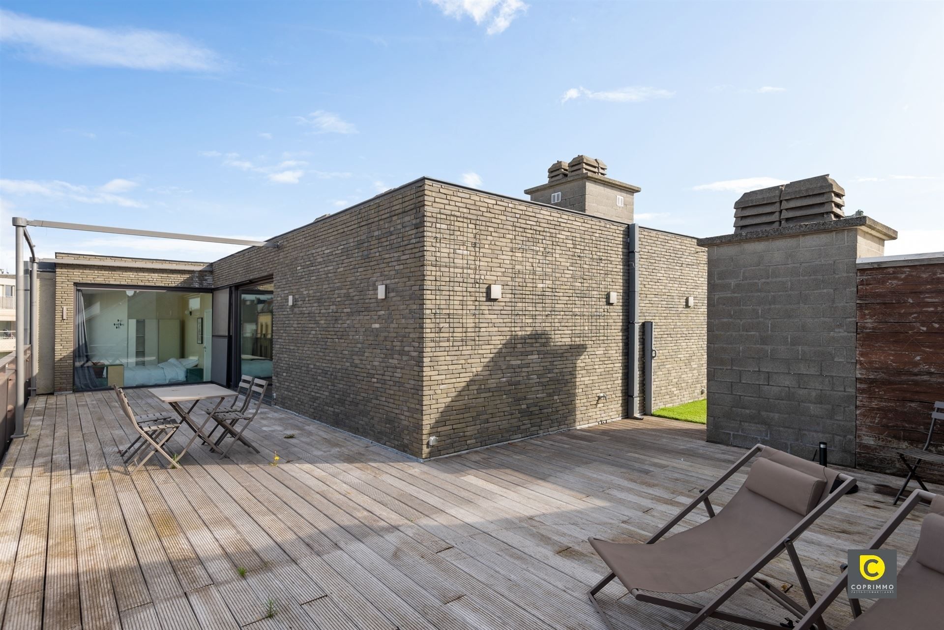 Luxueus penthouse met 6 SLPKS, 2 BDKS en dakterras! foto 5