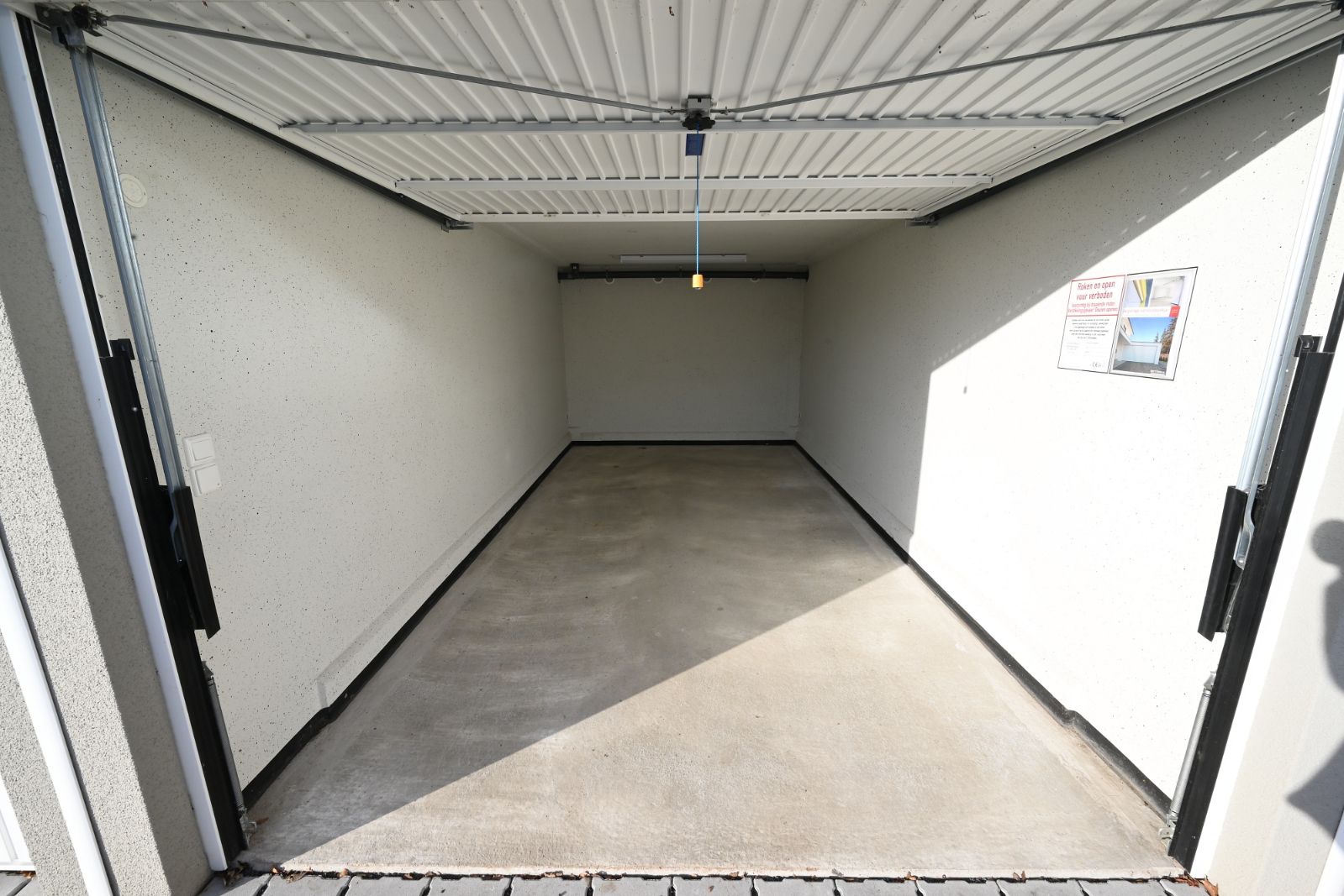 Garage te huur in centrum Ardooie! foto 4