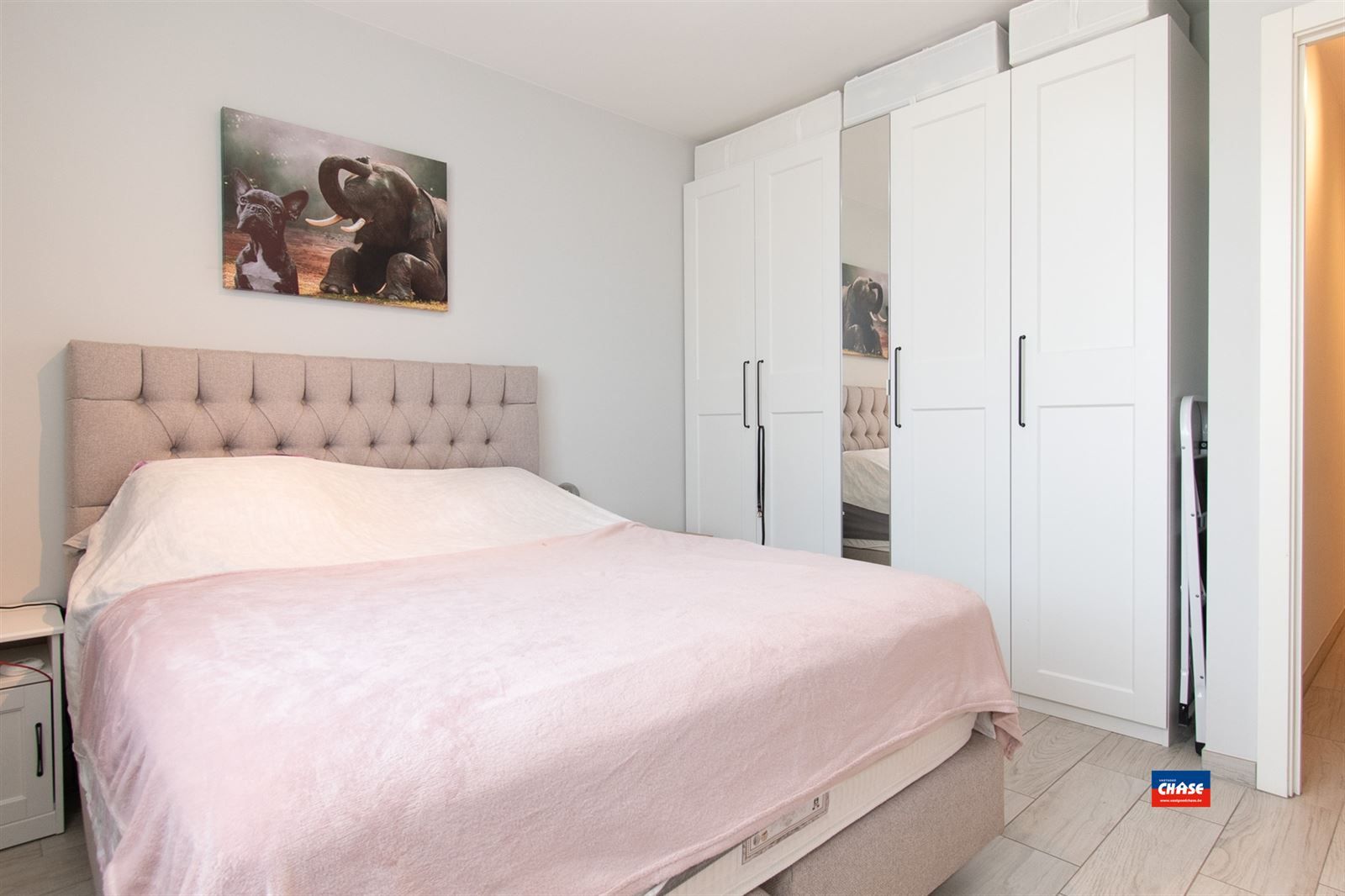 Instapklaar, recente appartement met 2 slaapkamers & terras op de eerste verdieping foto 8