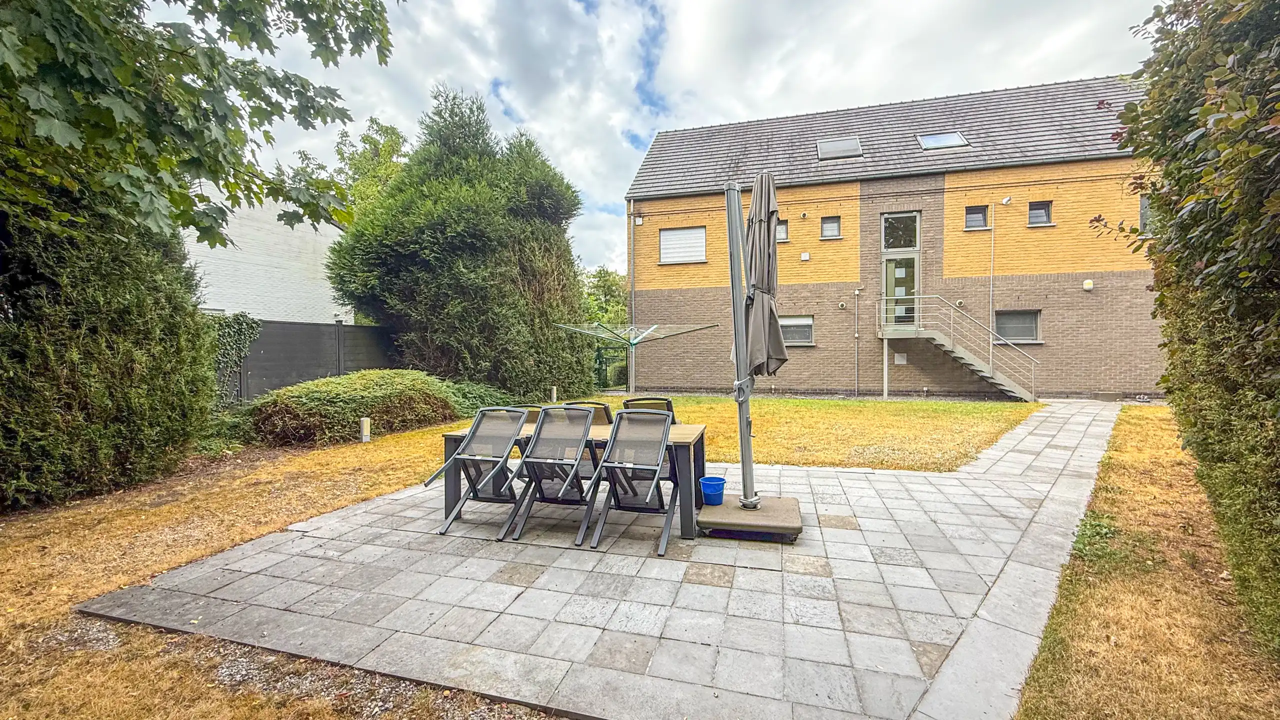 Duplexappartement met 3 slpks, terras en groene omgeving! foto 3