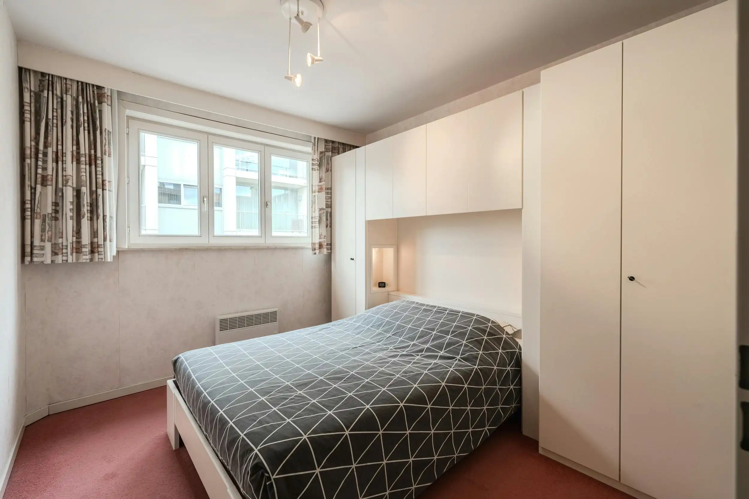 Lichtrijk hoekappartement met één slaapkamer en open zicht. foto 7