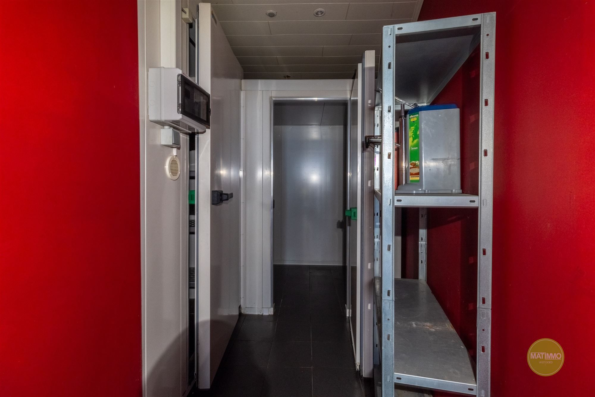 Commercieel handelspand met duplex appartement in Balen foto 10