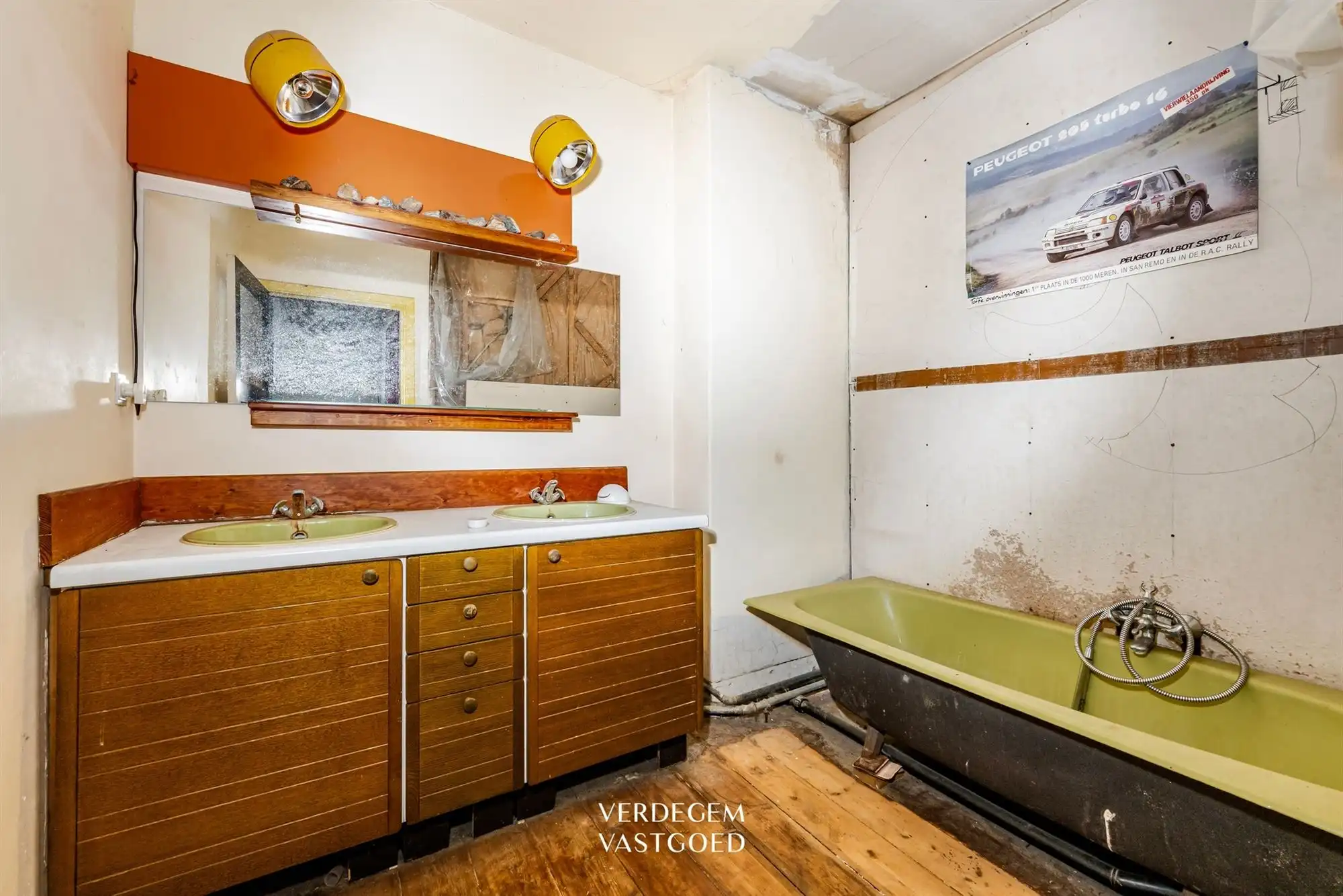 Renovatieproject: centraal gelegen handelspand met woonst en tuin foto 18
