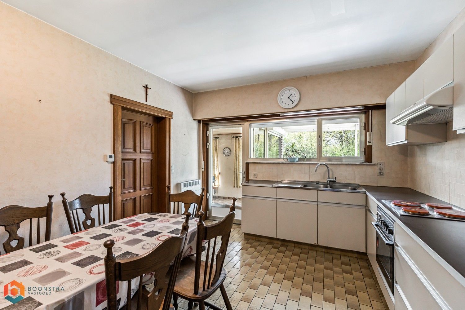 Te renoveren woning met 3 slpkrs op een ruim perceel foto 11