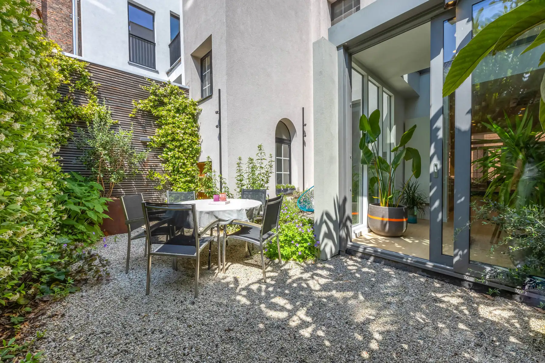 Herenwoning geschikt voor kantoorgebruik centrum Antwerpen foto 6