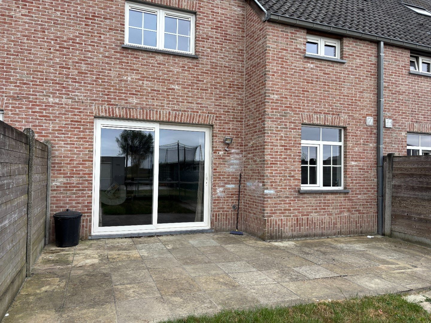 Mooie woning met 3 slaapkamers, tuin en garage!  foto 10