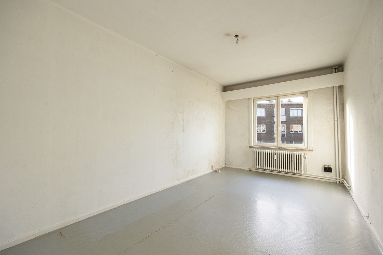 Te renoveren appartement - EPC B - balkon - Tentoonstellingswijk foto 13