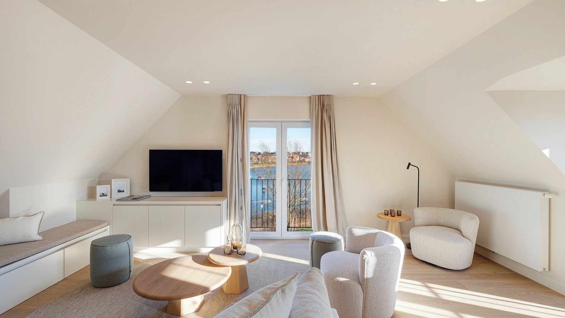 Hoekappartement met zicht op het Zegemeer en 3 slaapkamers. foto 8