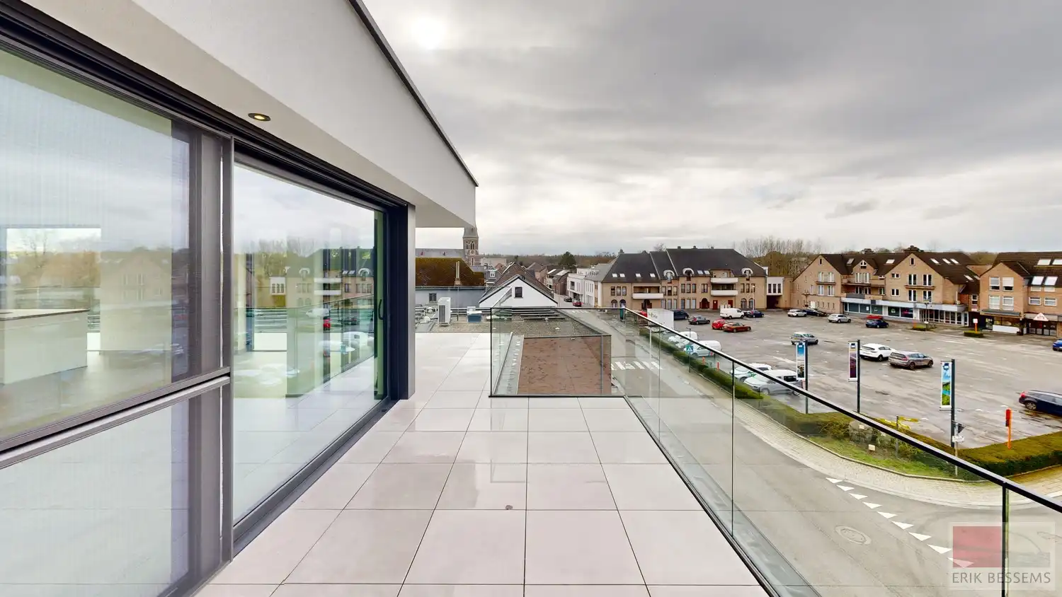 Modern nieuwbouwpenthouse van 140 m² met 2 slaapkamers, badkamer foto 15