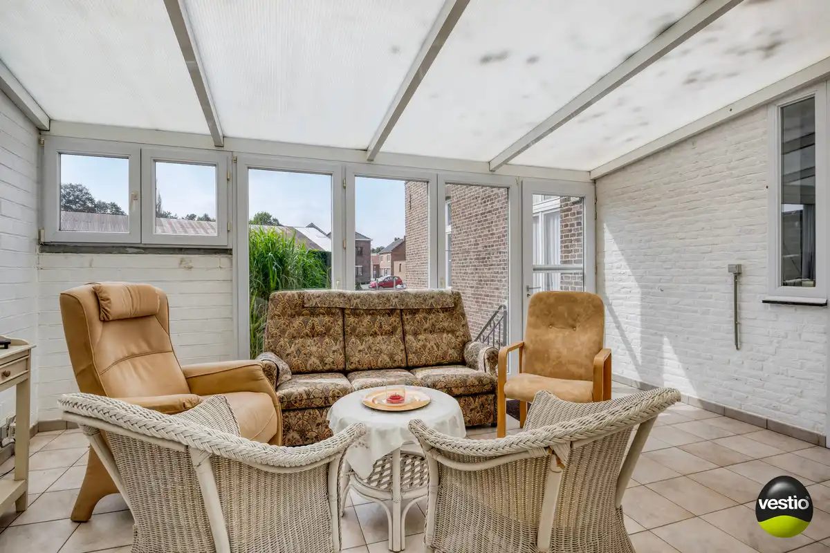 RUSTIG GELEGEN KARAKTERVOLLE AUTHENTIEKE WONING OP 6A85CA TE LAUW. foto 14