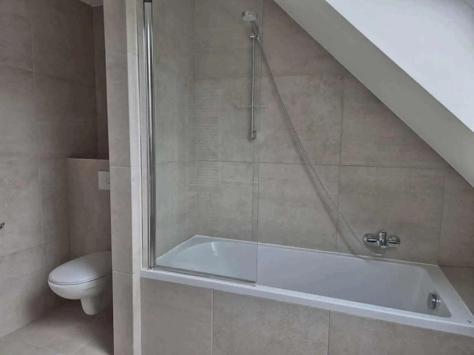 Duplex met 2 slaapkamers, parkeerplaats en EPC A foto 10