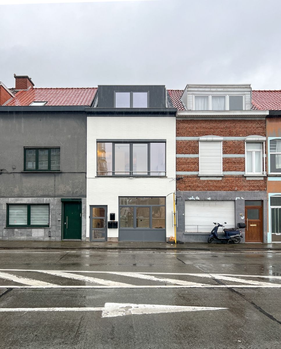 Gerenoveerd dakappartement foto 4