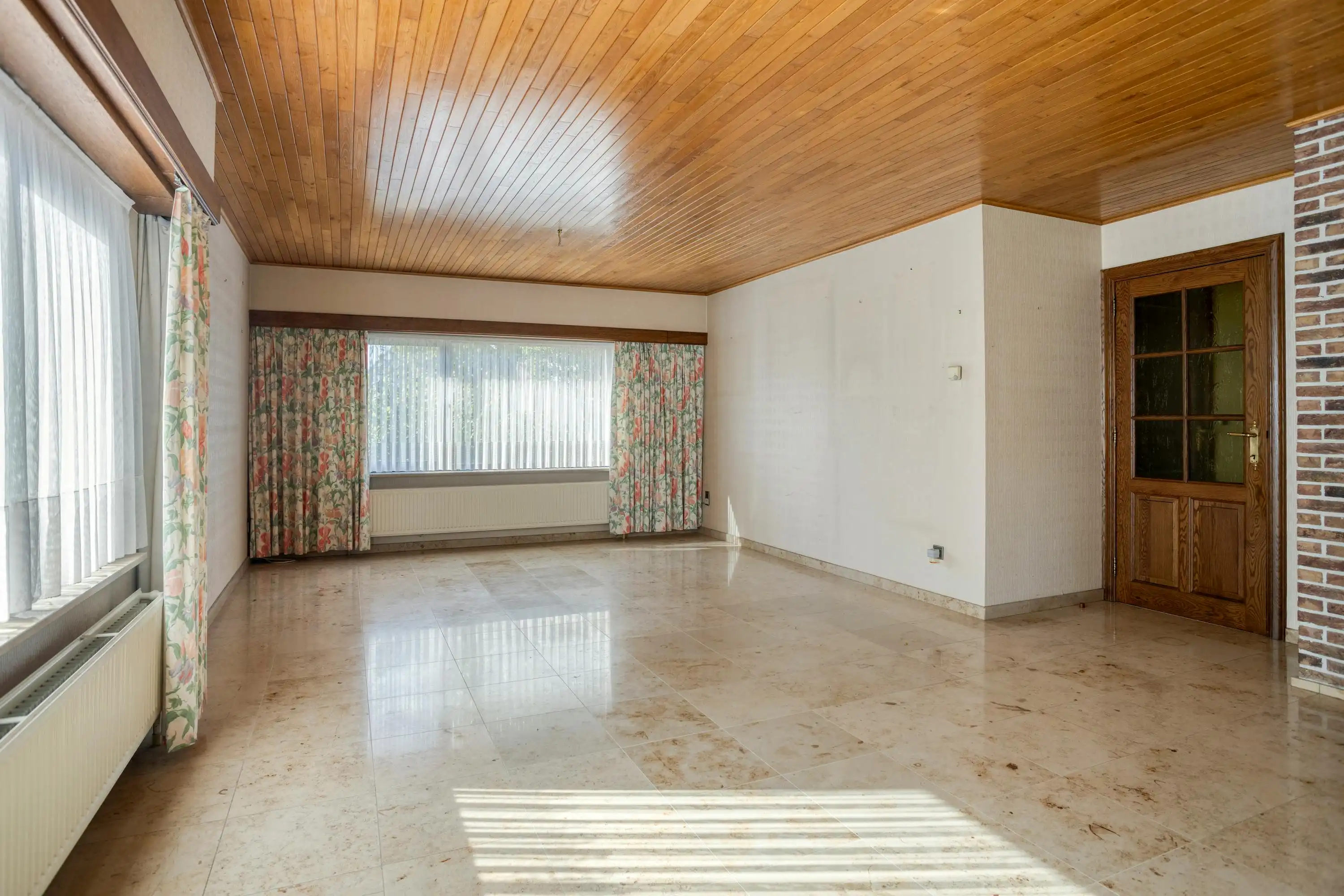 Goed gelegen huis te koop in Lichtaart foto 5