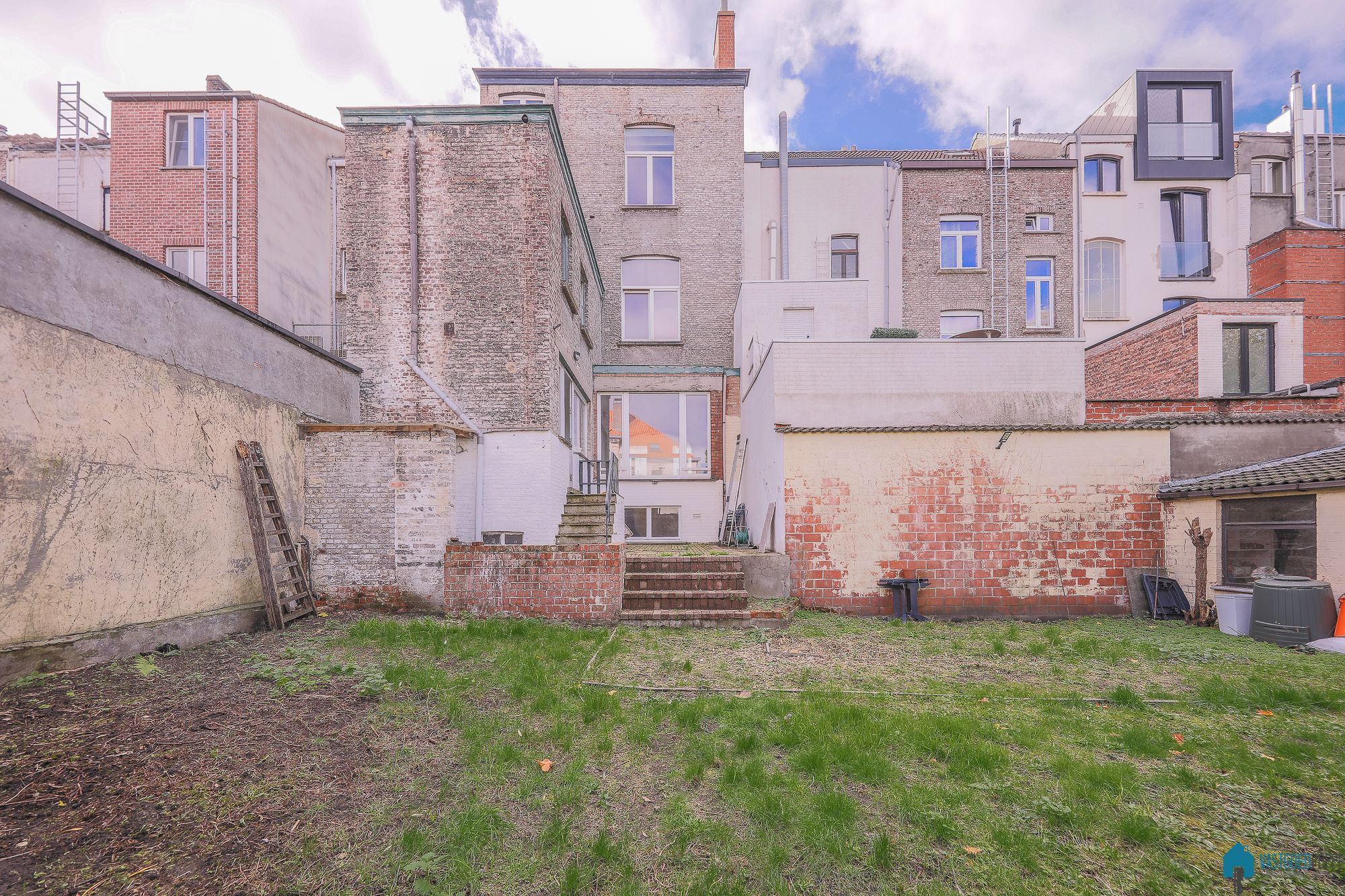 Ruim herenhuis met tuin en garage foto 6