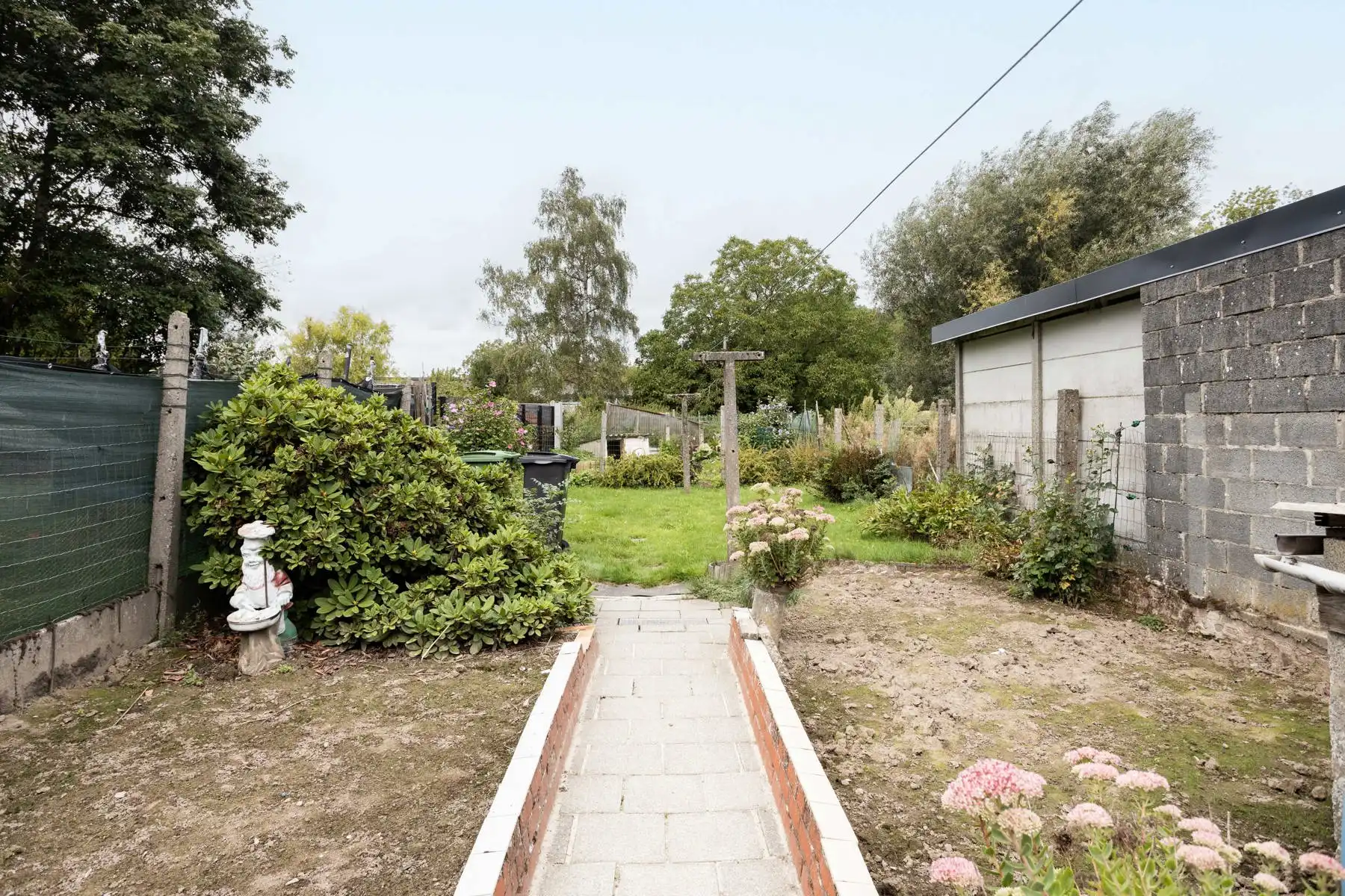 Goed gelegen woning met 3 slpk en tuin! foto 24