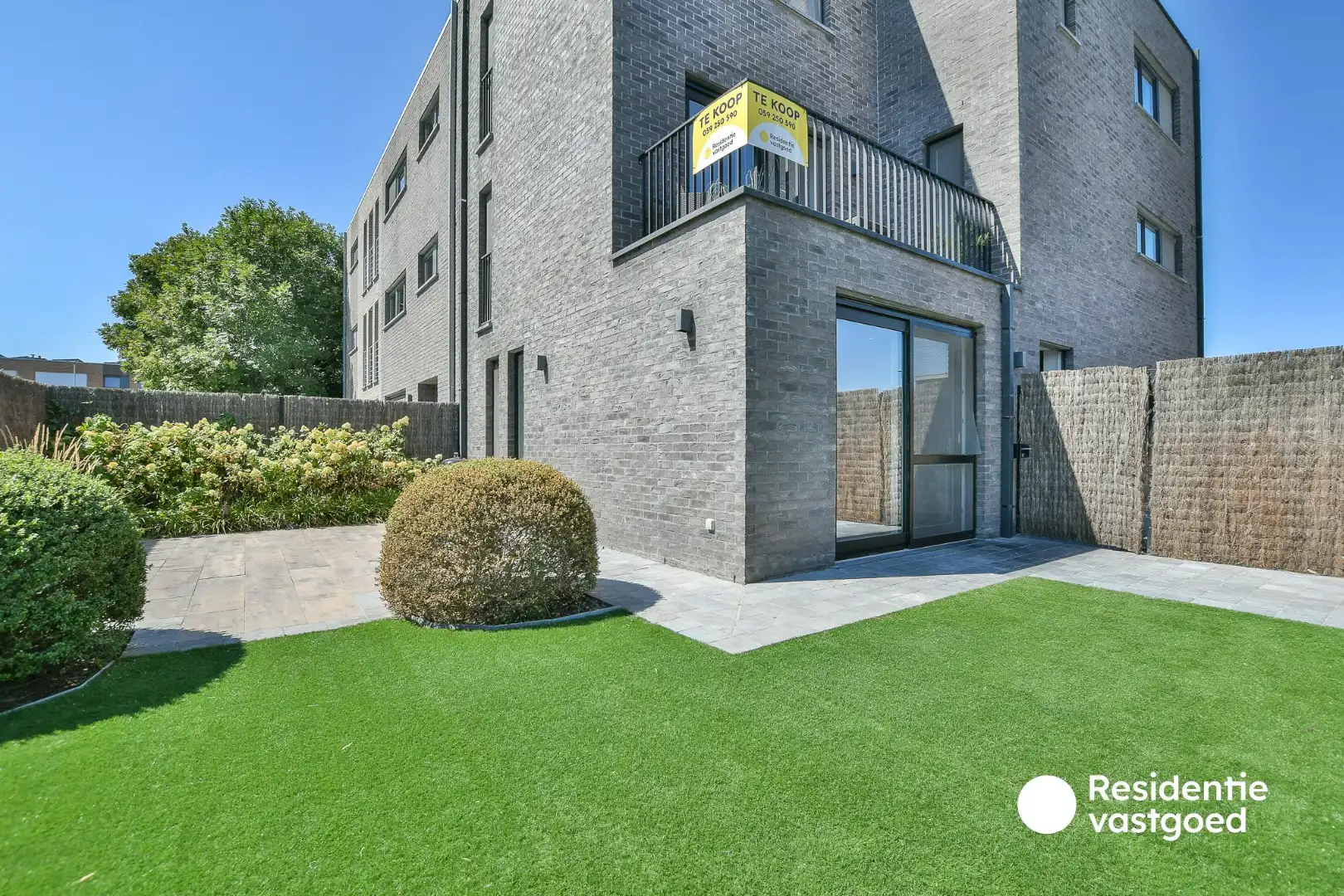 Ruime instapklare woning op topligging foto 3