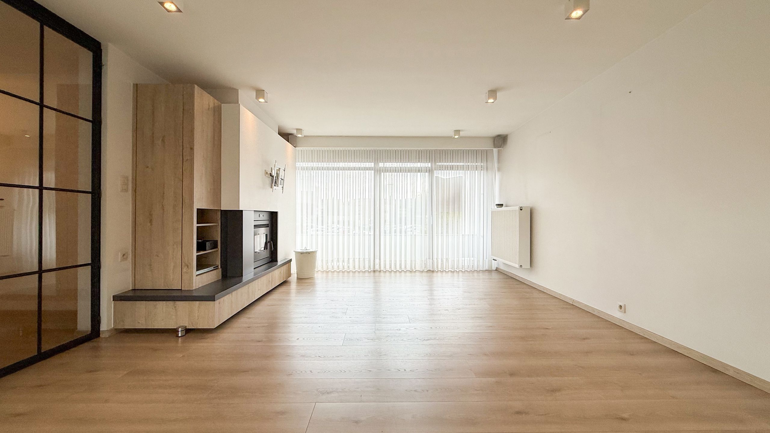 Ruim appartement met 2 slaapkamers en terras,met palletkachel foto 5