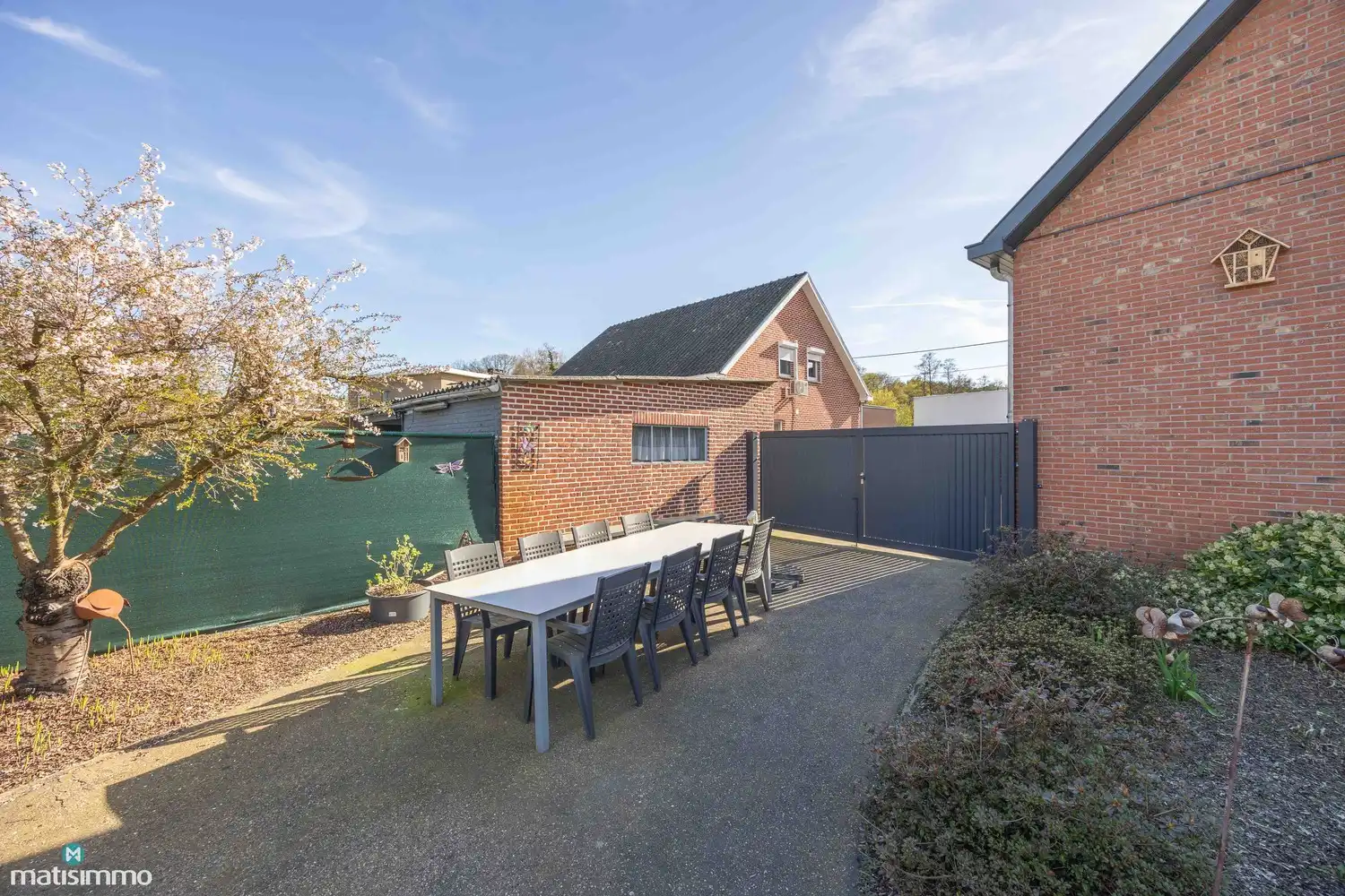 RUIME WONING MET 4 SLAAPKAMERS GELEGEN OP EEN RUSTIGE DOCH CENTRALE LOCATIE TE GENK foto 28