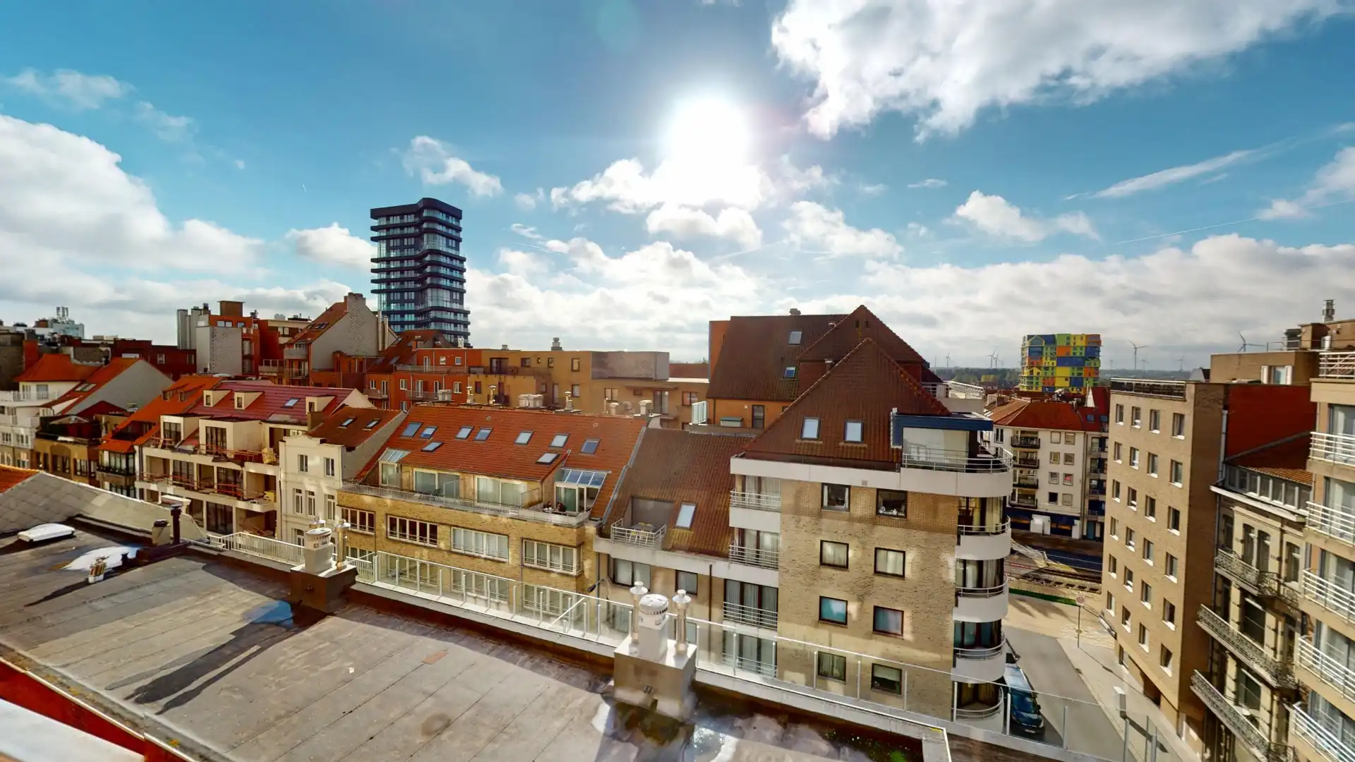 Mooi hoekappartement met frontaal zeezicht op de zeedijk in Heist foto 2