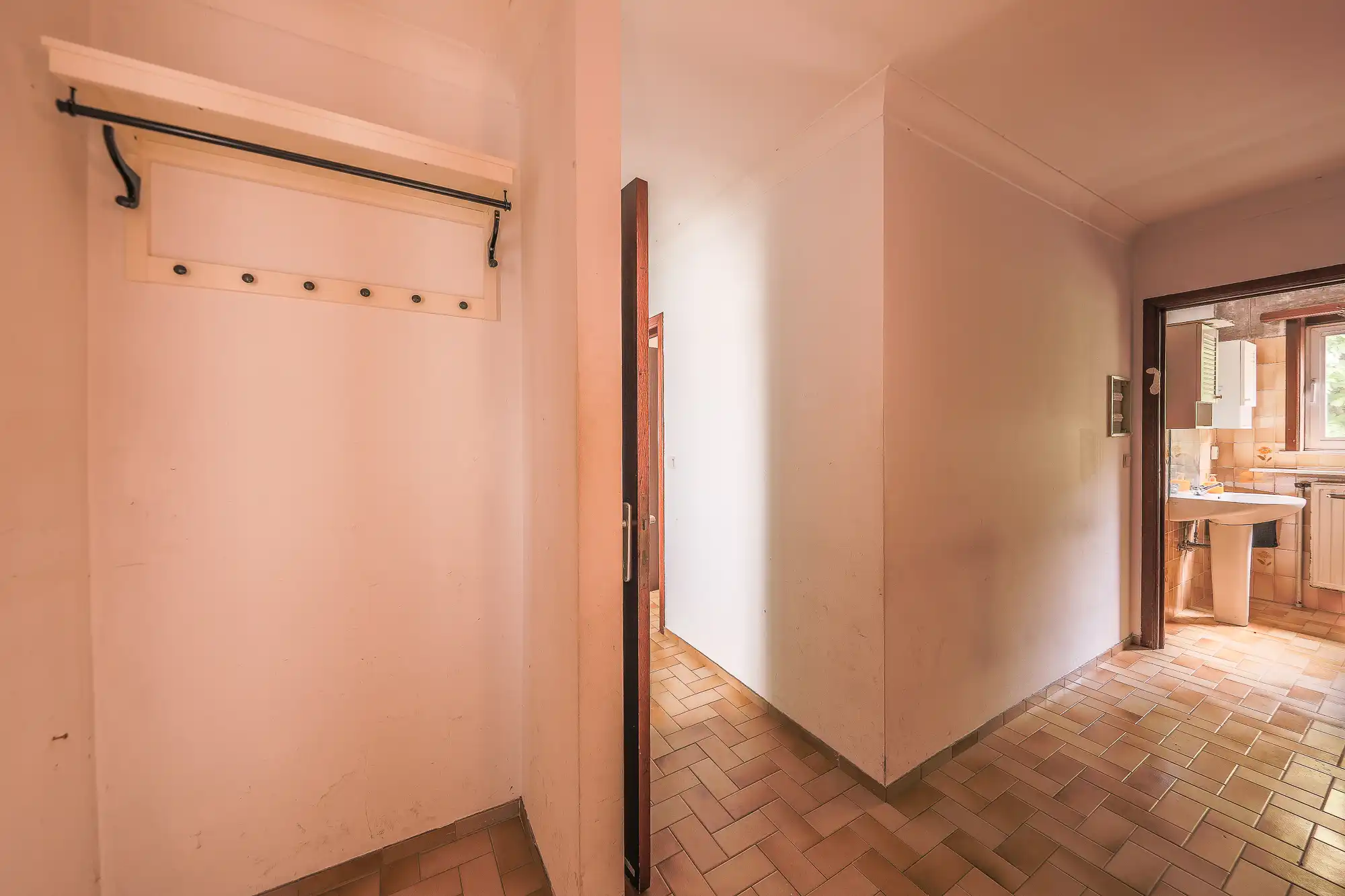 Ruim hoekappartement met zuid-gericht terras foto 6