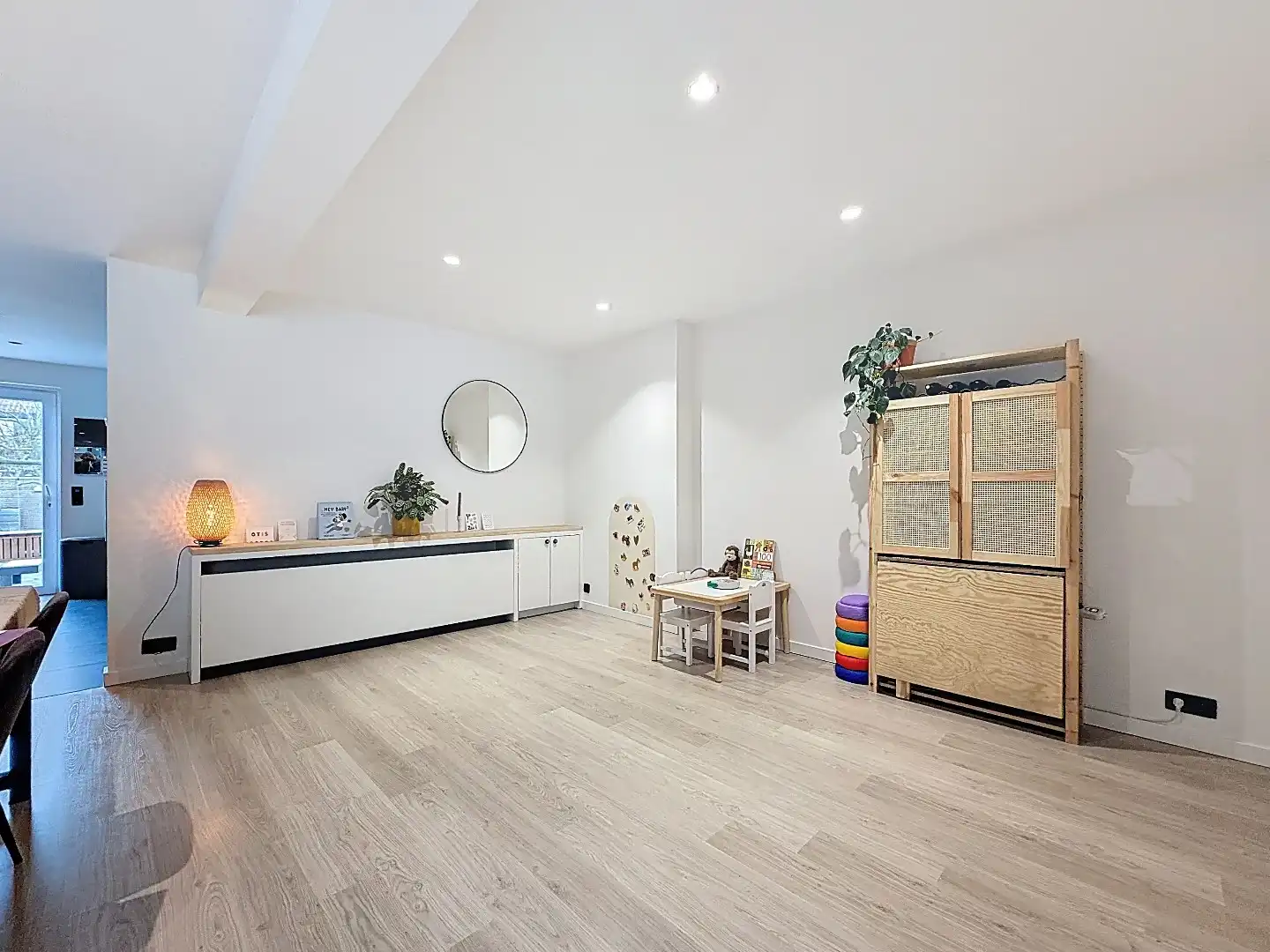 Moderne uitgebouwde woning in centrum Sluis foto 7