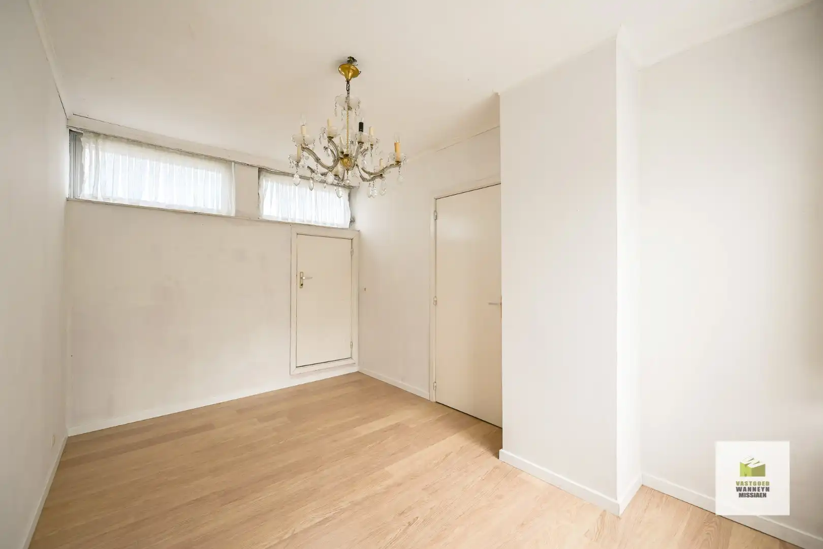 Te renoveren woning met 3 slaapkamers en zongerichte tuin op centrale ligging te Tielt foto 18