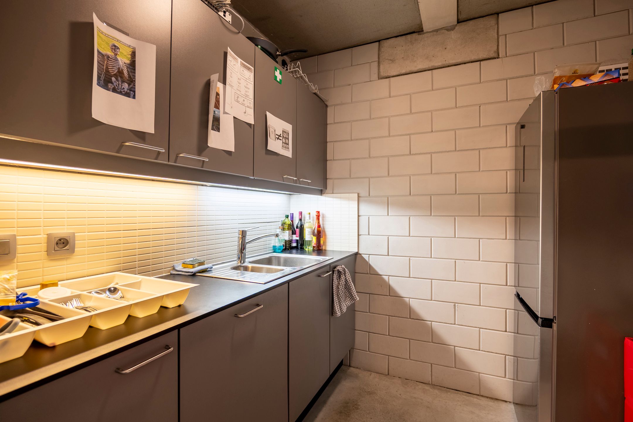 Handelspand op topligging met hoge passage en zichtbaarheid foto 9