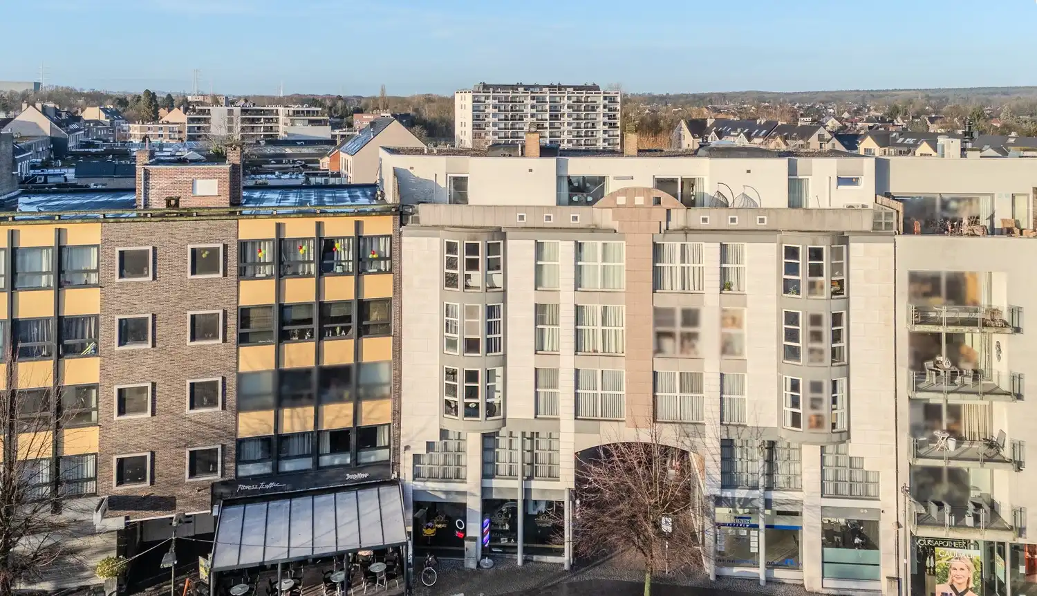 Instapklaar appartement met terras in hartje Lanaken foto 28