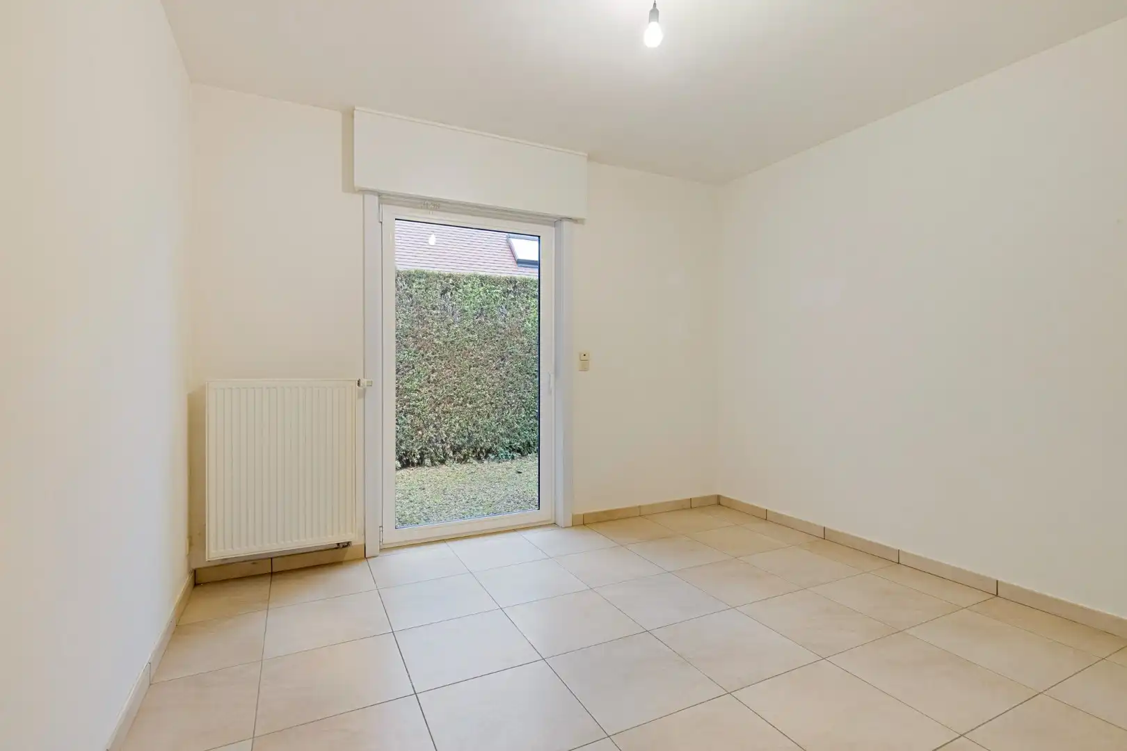 Zeer degelijke villa op 947 m² in het centrum van Rekkem! foto 8