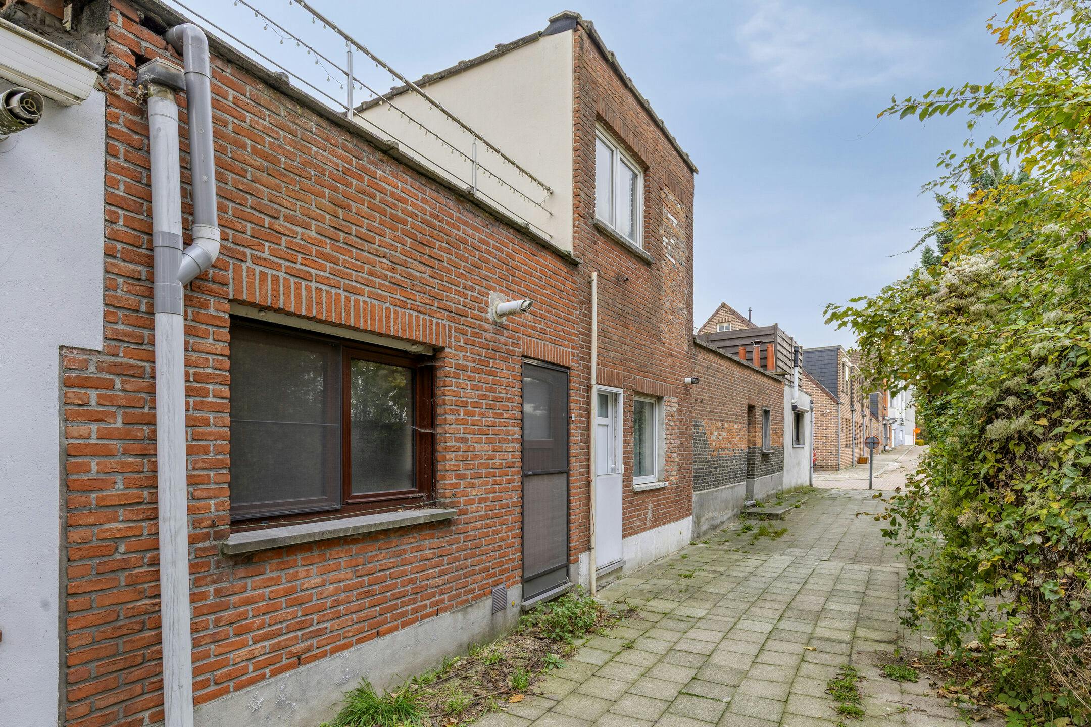 Huis te koop met 2 slaapkamers, terras en inpandige garage foto 14