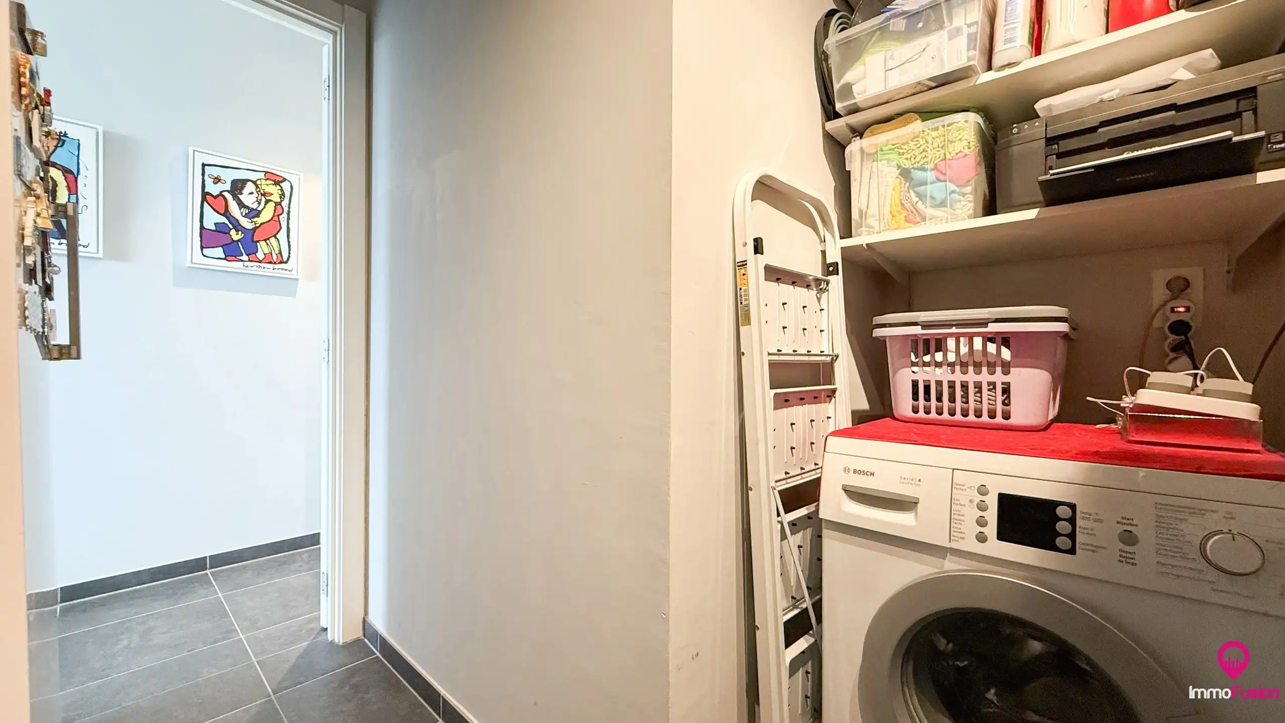 Modern appartement , bemeubeld met vrij uitzicht en parkeerplaats! foto 16