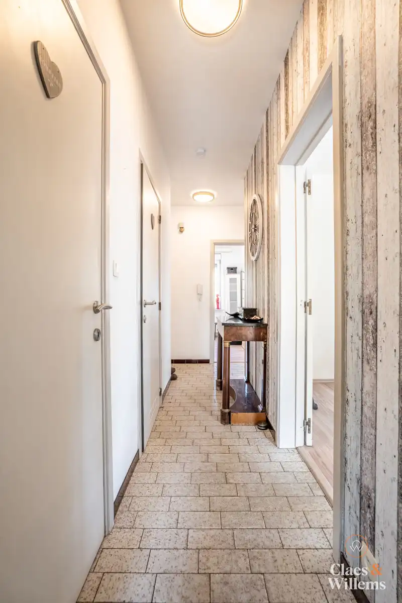 Instapklaar appartement met garage foto 14