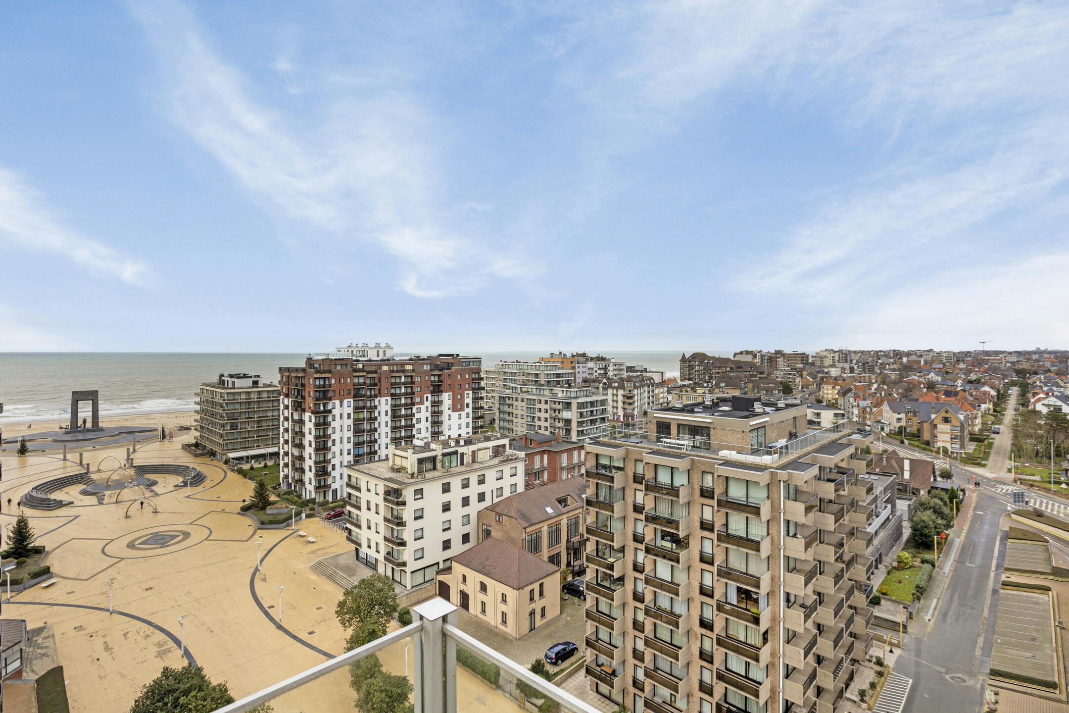 Twee penthouses met ruime terrassen en garage in De Panne foto 25