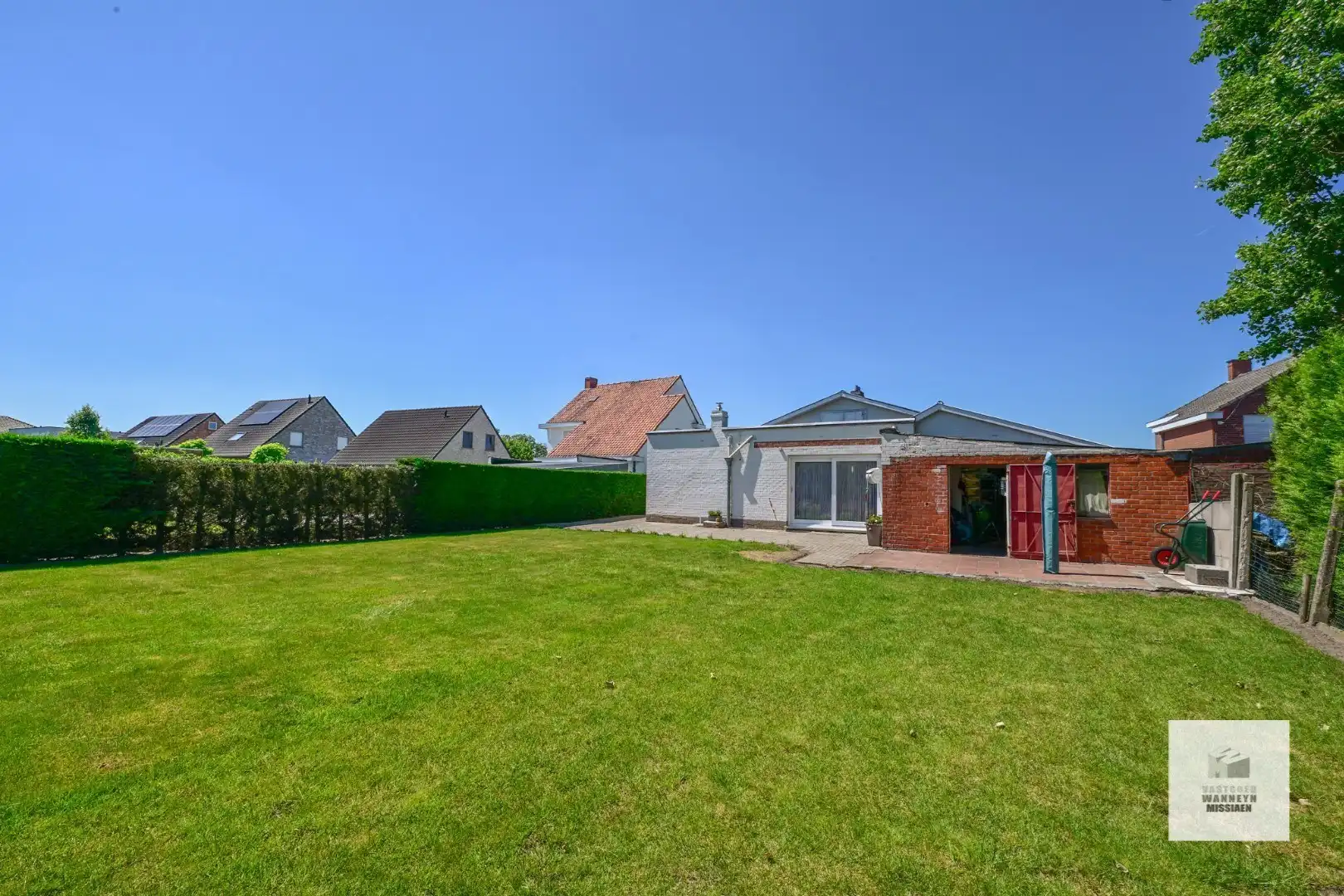 Ruime handelswoning met voormalige kapperszaak op 781m2 te Wildenburg foto 28