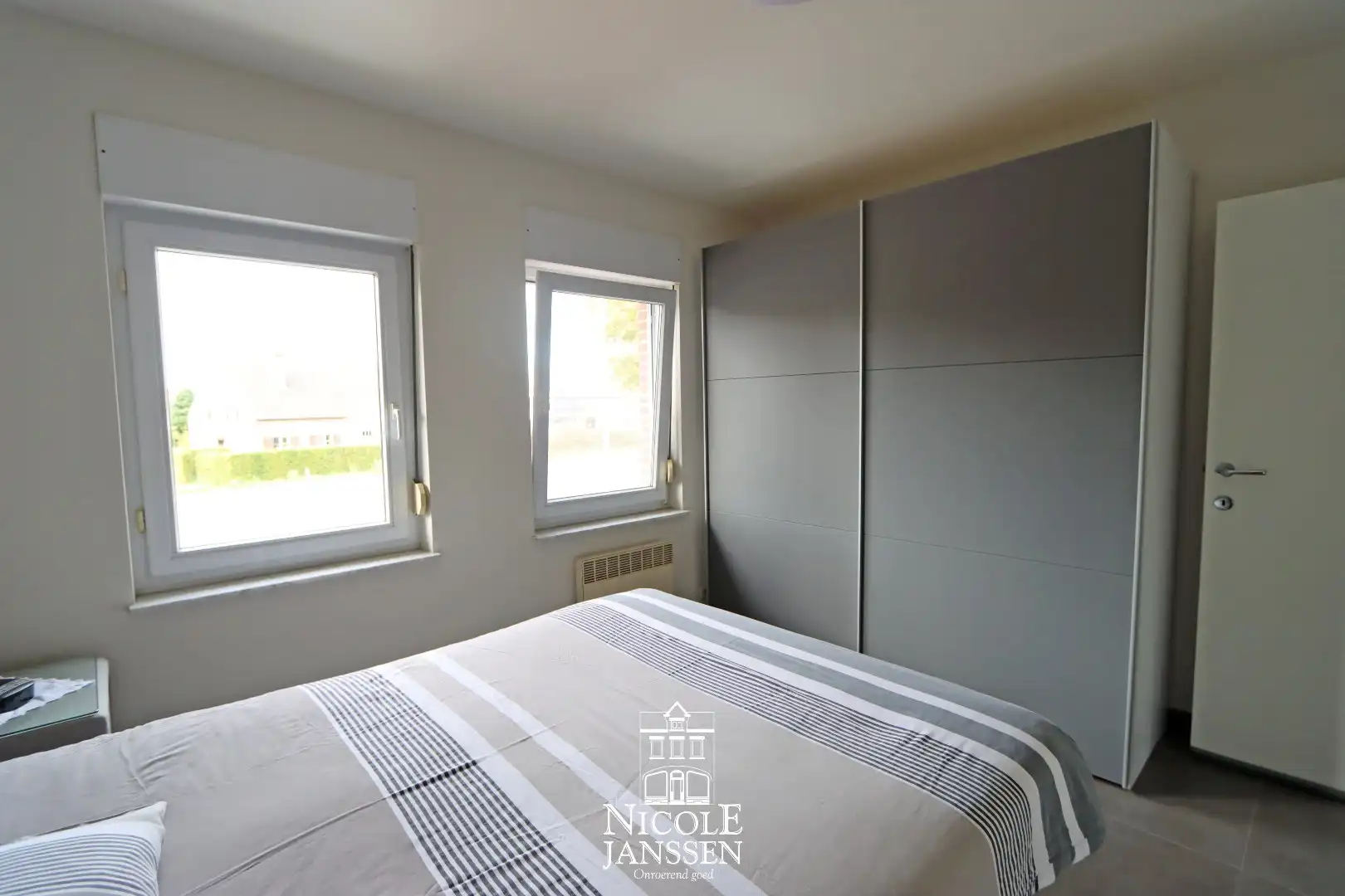 Verzorgd, instapklaar appartement foto 12