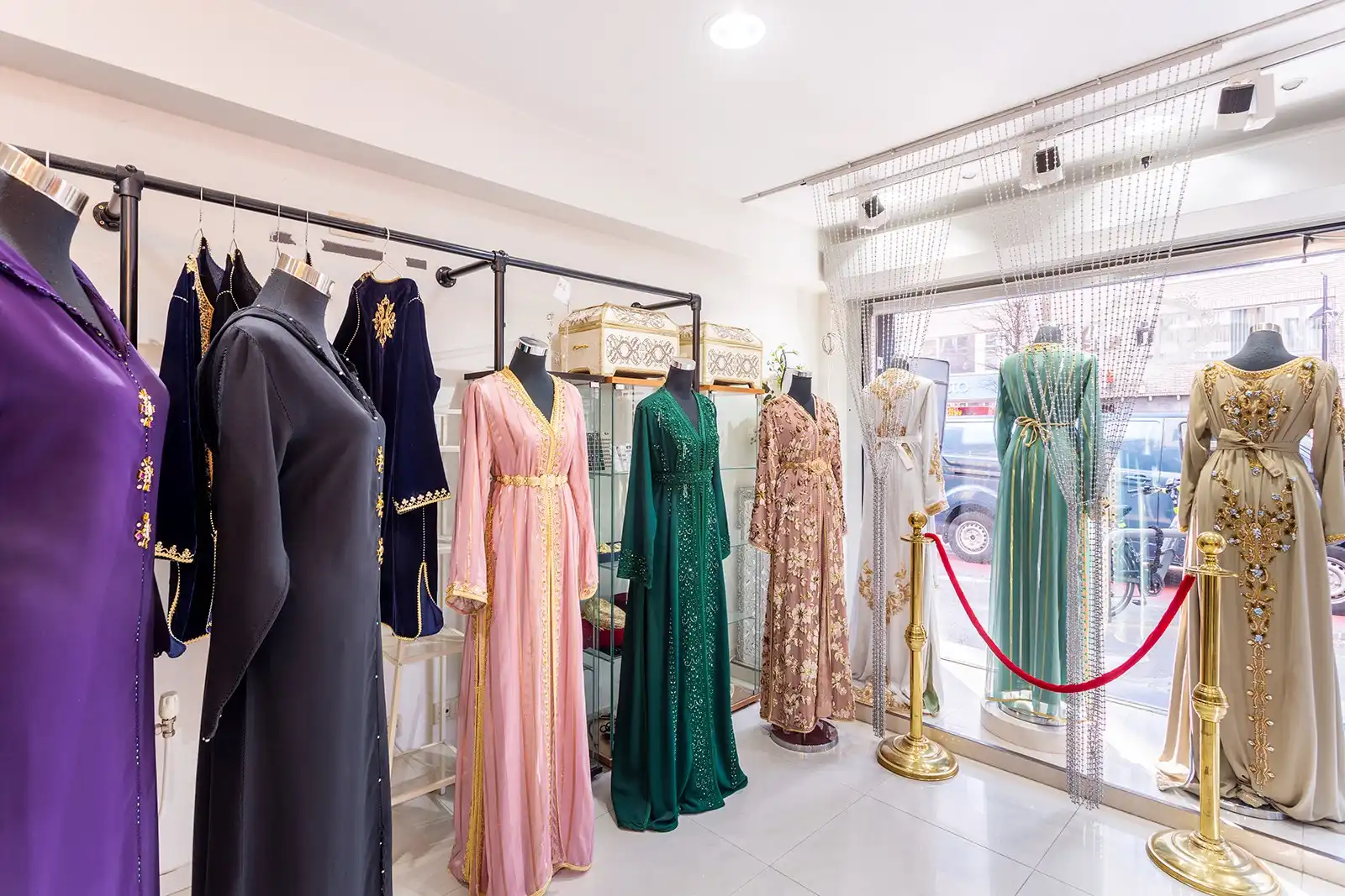 Handelsruimte te koop op een toplocatie met veel passage foto 23