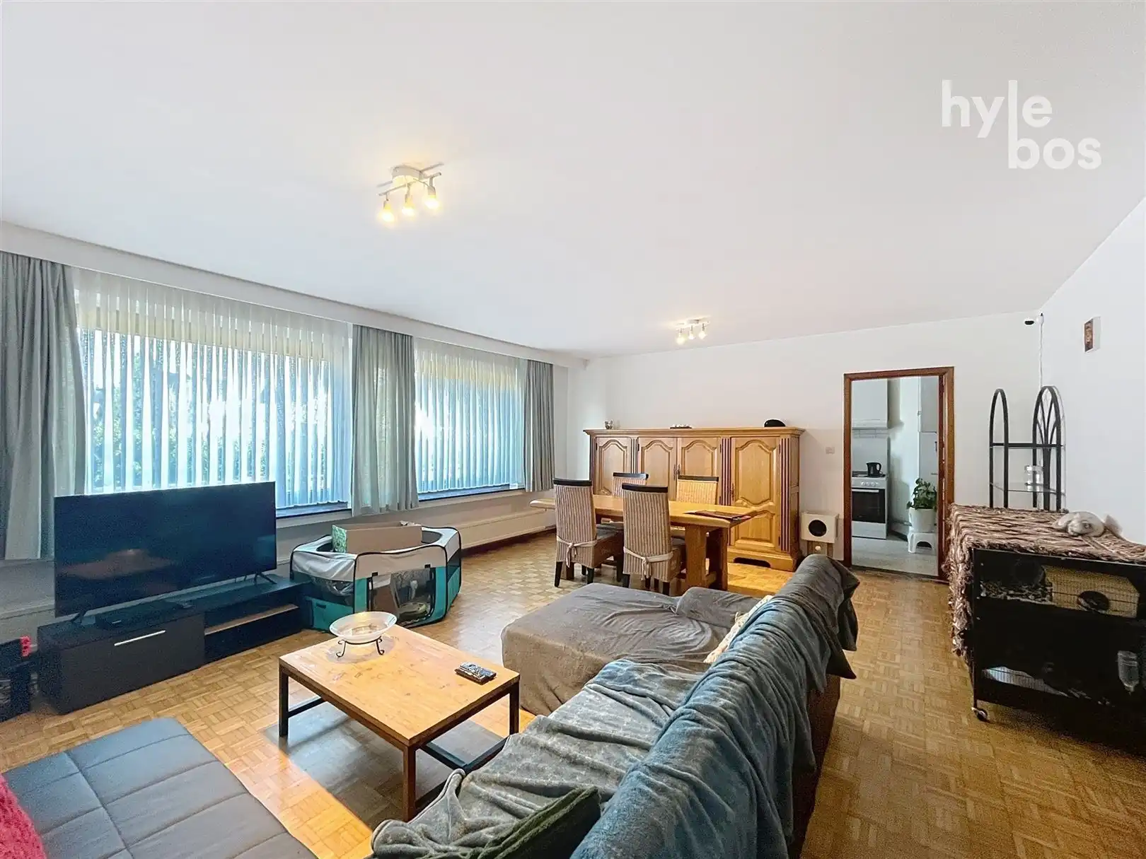 Gelijkvloers 2 slaapkamer appartement foto 3