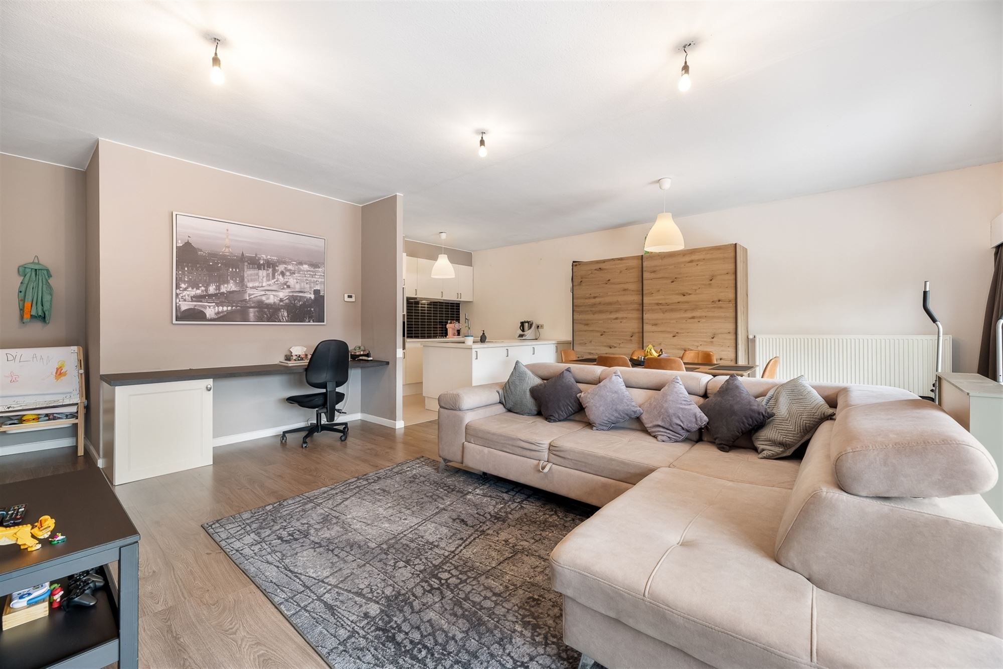 PERFECT ONDERHOUDEN DUPLEX APPARTEMENT MET 4 SLAAPKAMERS TE BEVERLO foto 4