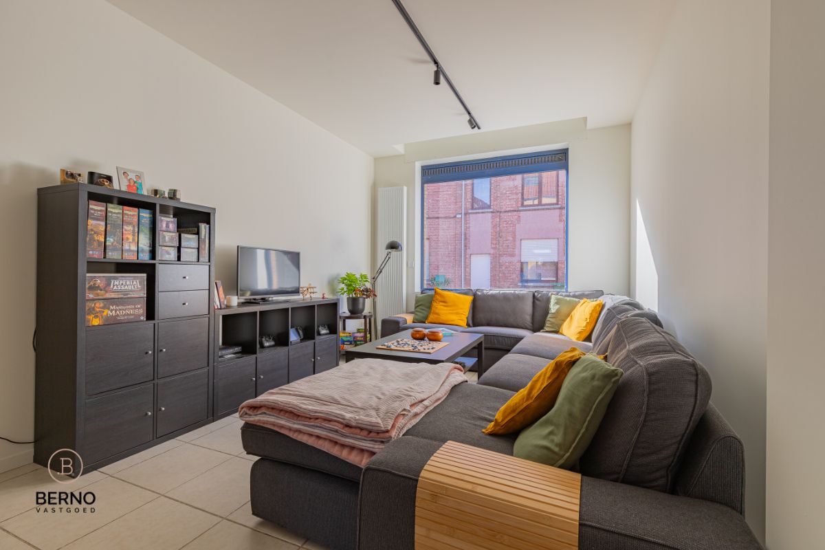 Woning met tuin en zij-ingang foto 4