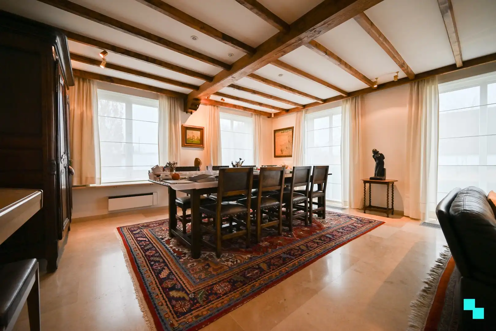 Verrassend ruime woning op hoekperceel te Izegem, Bosmolens foto 5