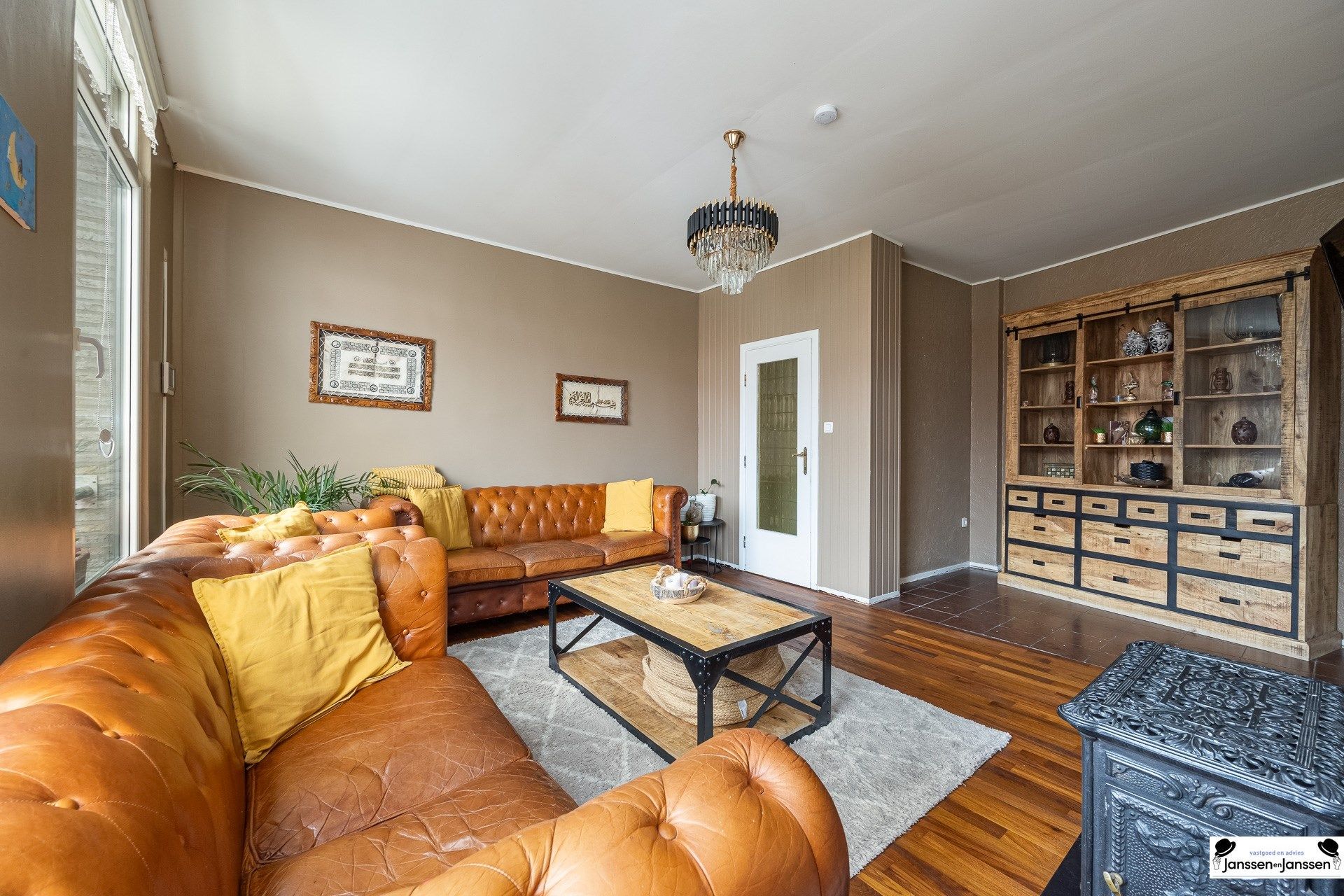 Instapklare woning met garage in Oud-Berchem foto 5