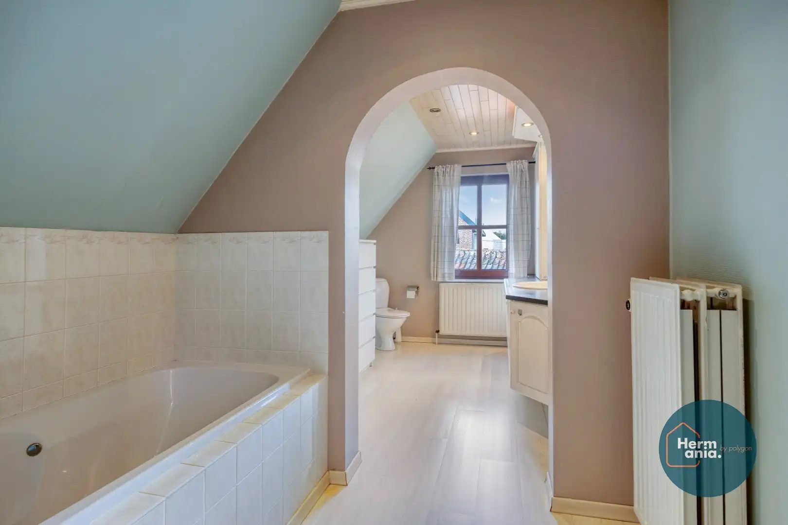 Vrijstaande woning met veel potentieel in een rustige omgeving te Bilzen foto 14