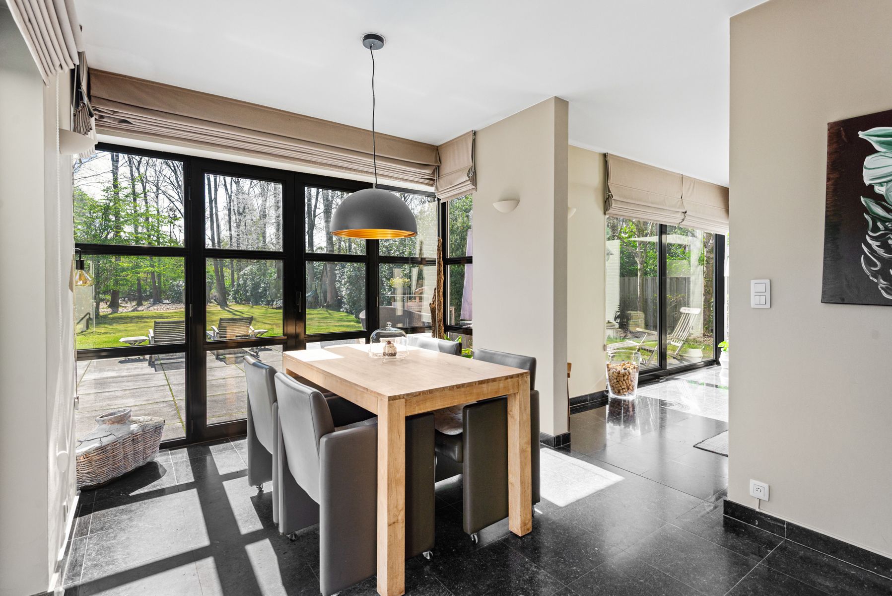 Moderne villa vlakbij het park van Halle Zoersel op 2.933m². foto 9