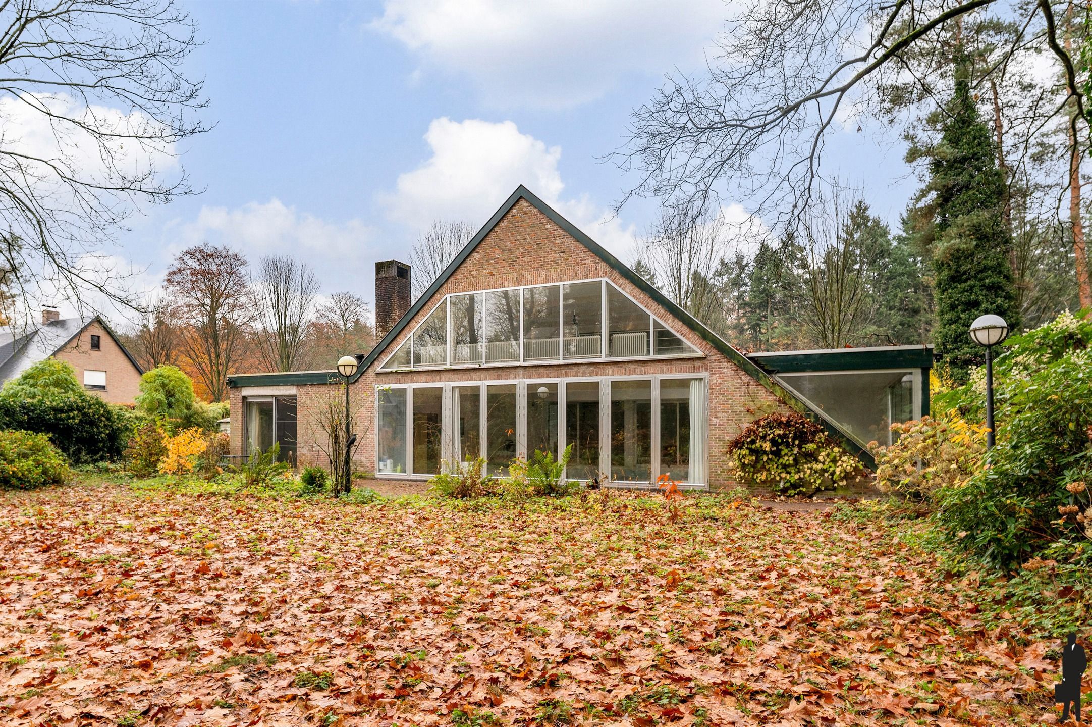 Residentieel gelegen te renoveren villa op ca. 2415m². foto 19