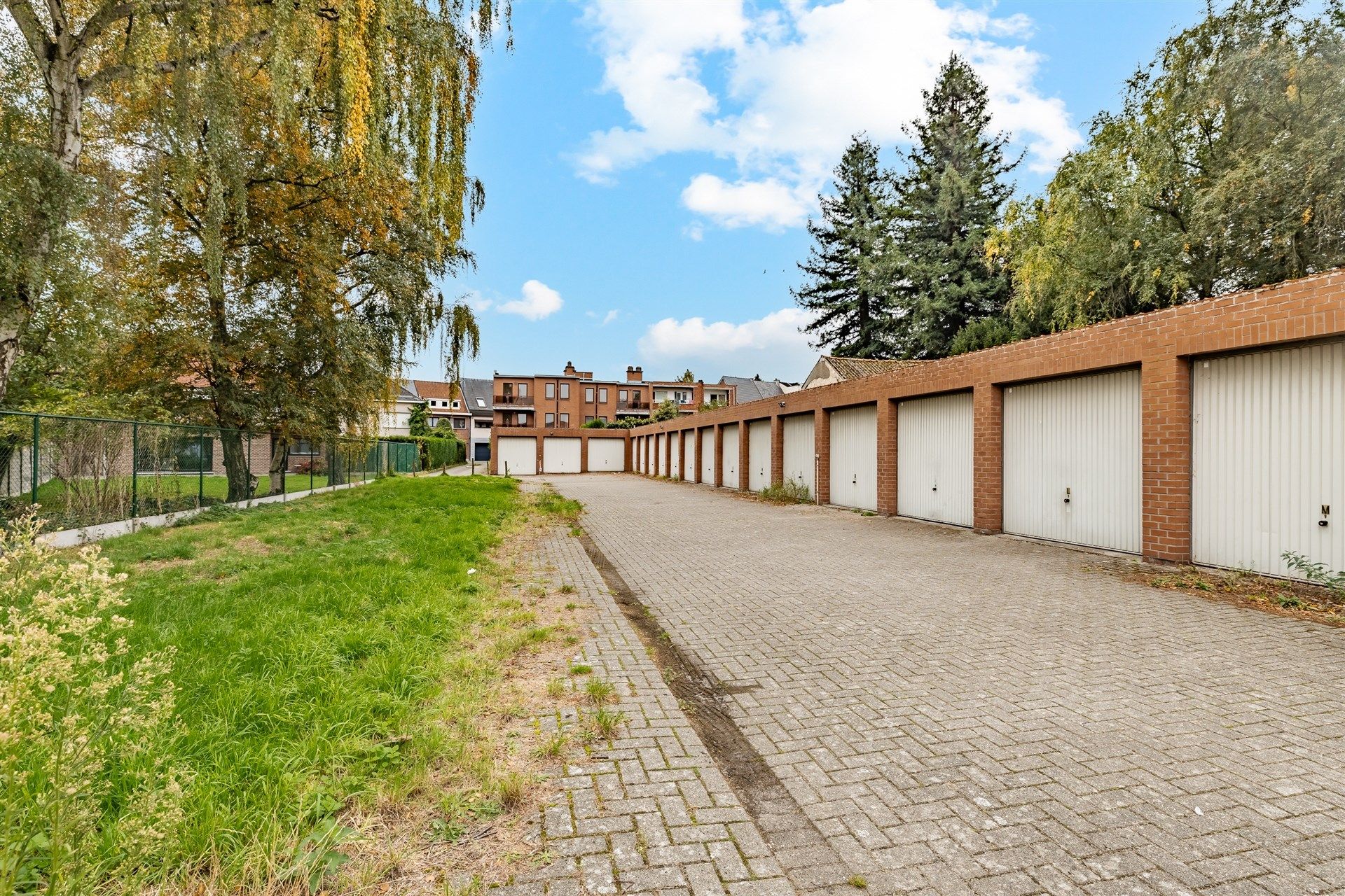Opbrengsteigendom bestaande uit 6 ruime appartementen + 32 garageboxen foto 33