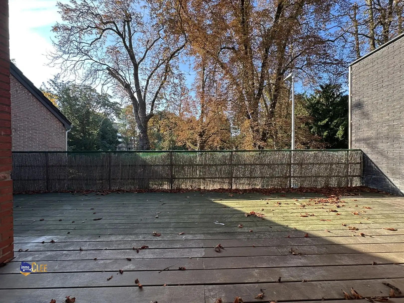 Ruime stadswoning met grote opslagruimte foto 7