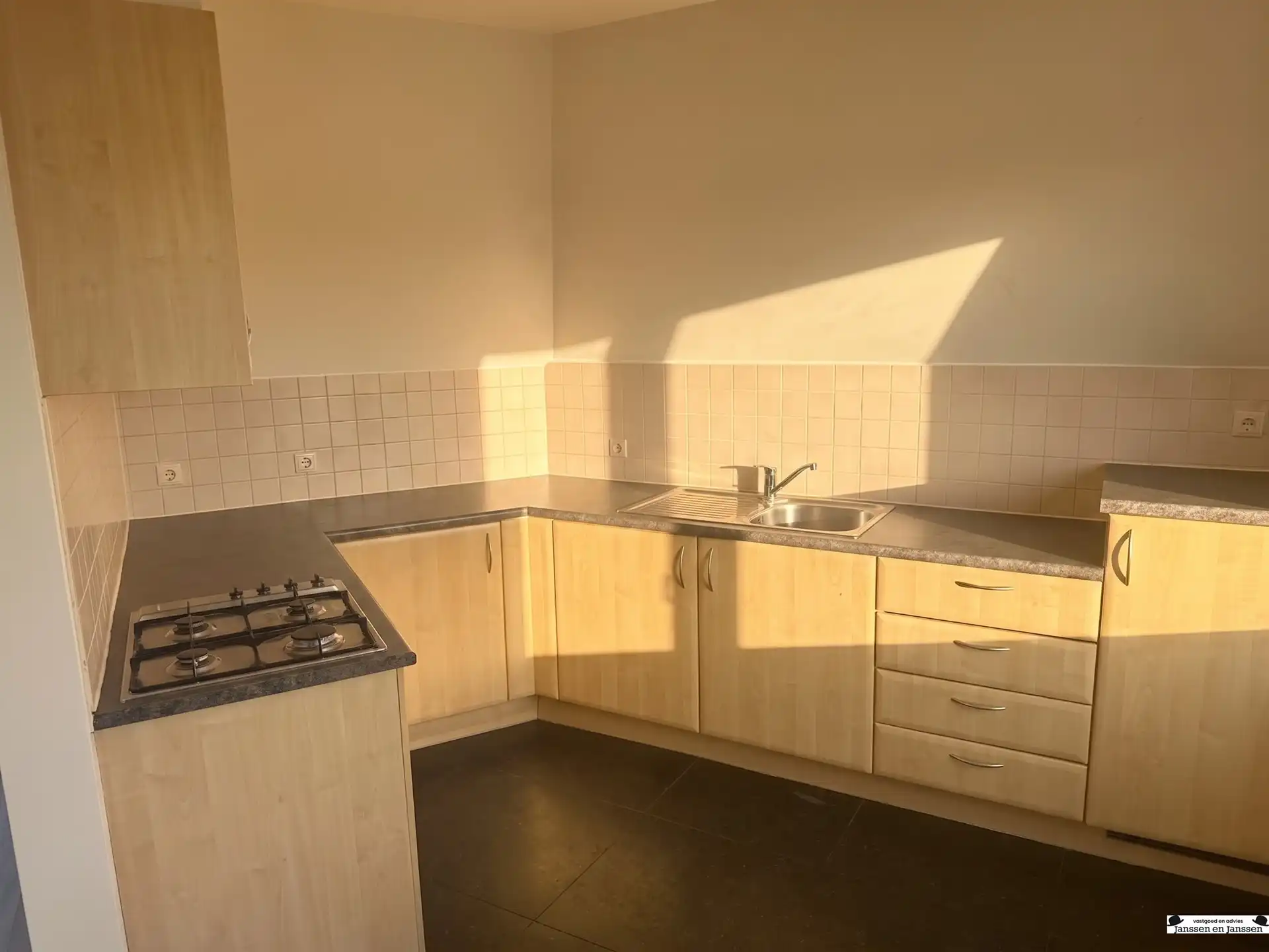 Gezellig dakappartement in het centrum van Wuustwezel!  foto 7