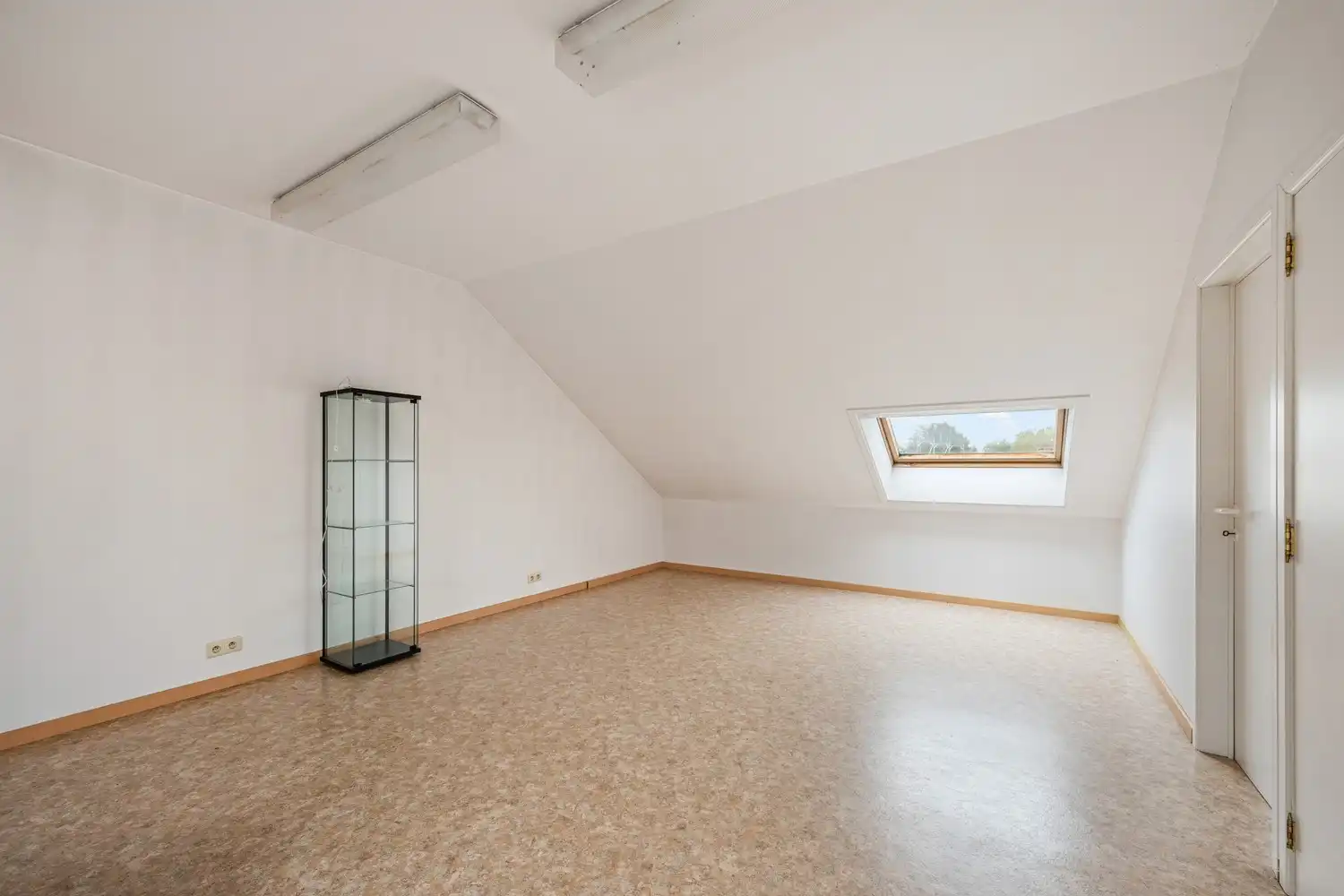 Veelzijdig (handels)huis met atelier, magazijn en zalige tuin op 1.400 m² te Meldert foto 20