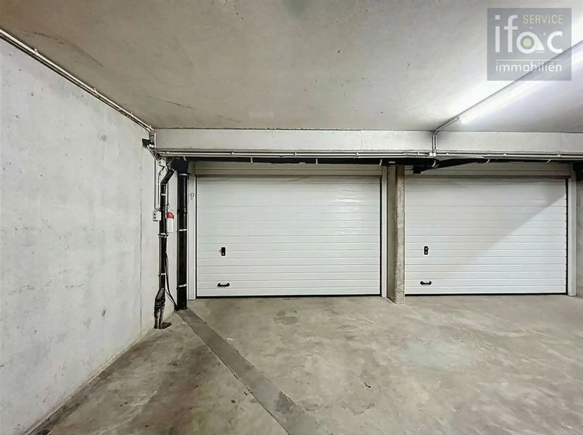 Modern duplexappartement met garage en extra staanplaats foto 11